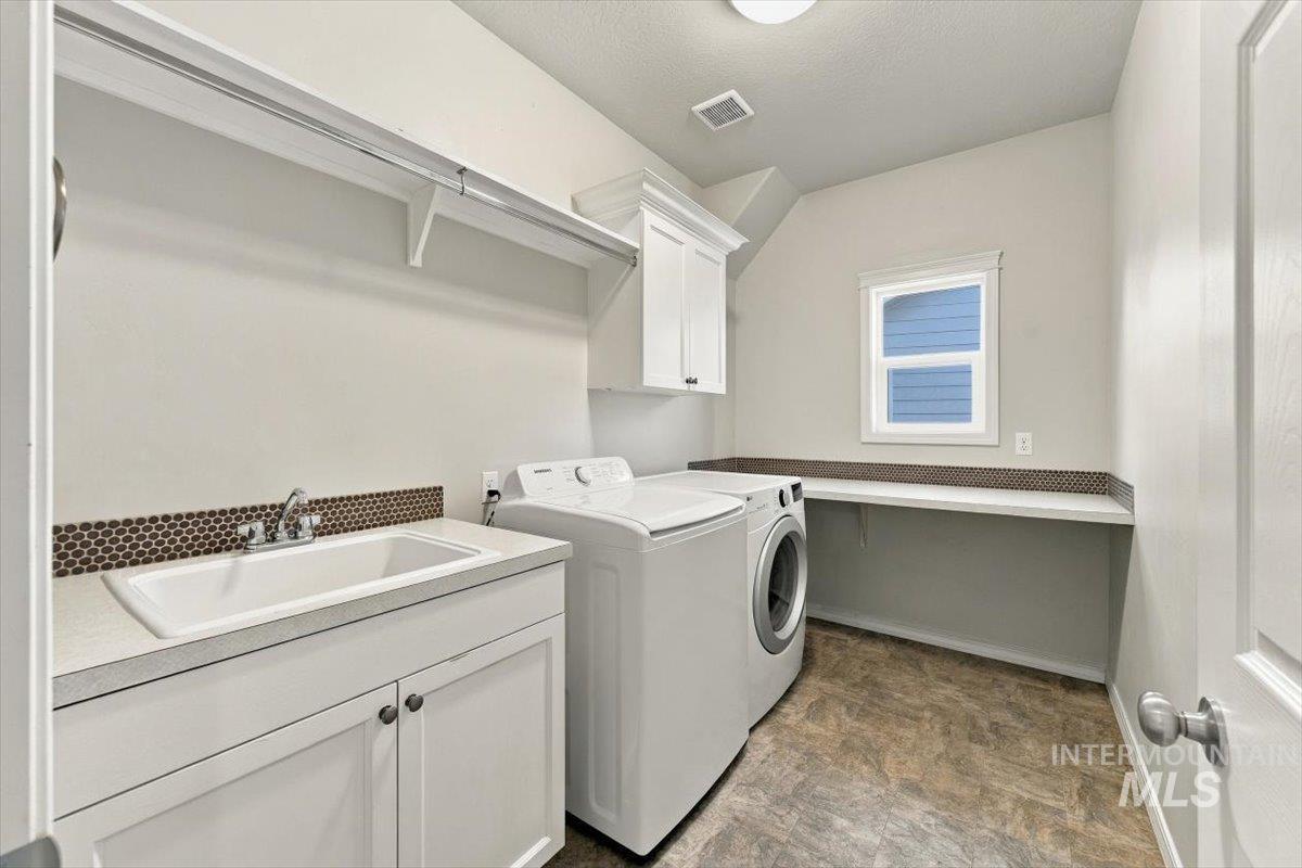 11086 W Morela Drive, Boise, Idaho 83709, 3 Bedrooms, 3 Bathrooms, Residential For Sale, Price $559,000, 99004073