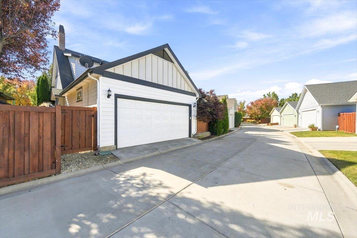 11086 W Morela Drive, Boise, Idaho 83709, 3 Bedrooms, 3 Bathrooms, Residential For Sale, Price $559,000, 99004073