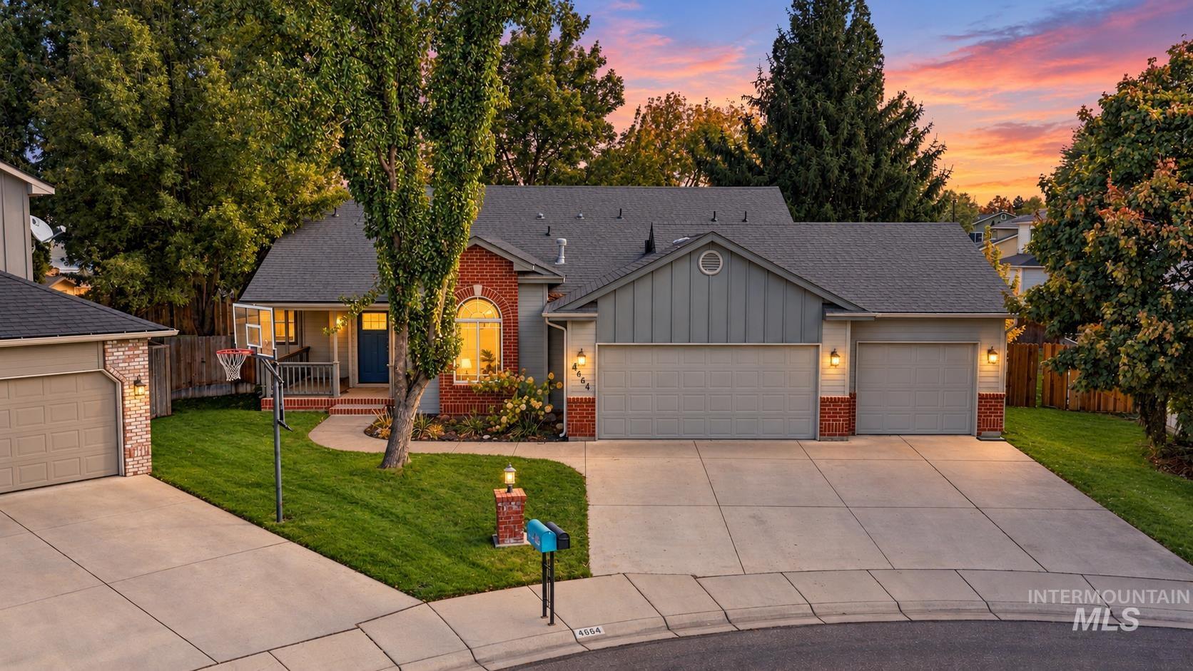 4664 N Syracuse Pl, Boise, Idaho 83713, 5 Bedrooms, 3 Bathrooms, Residential For Sale, Price $595,000,MLS 99004077