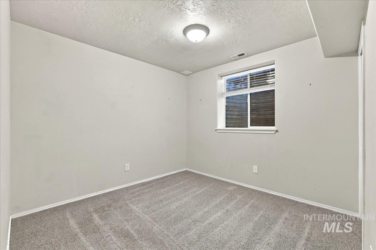 4664 N Syracuse Pl, Boise, Idaho 83713, 5 Bedrooms, 3 Bathrooms, Residential For Sale, Price $595,000, 99004077