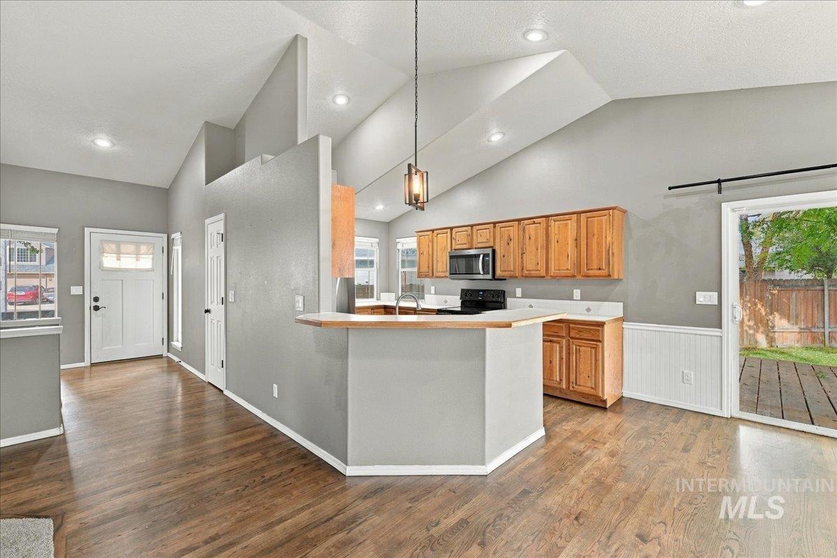 4664 N Syracuse Pl, Boise, Idaho 83713, 5 Bedrooms, 3 Bathrooms, Residential For Sale, Price $595,000, 99004077