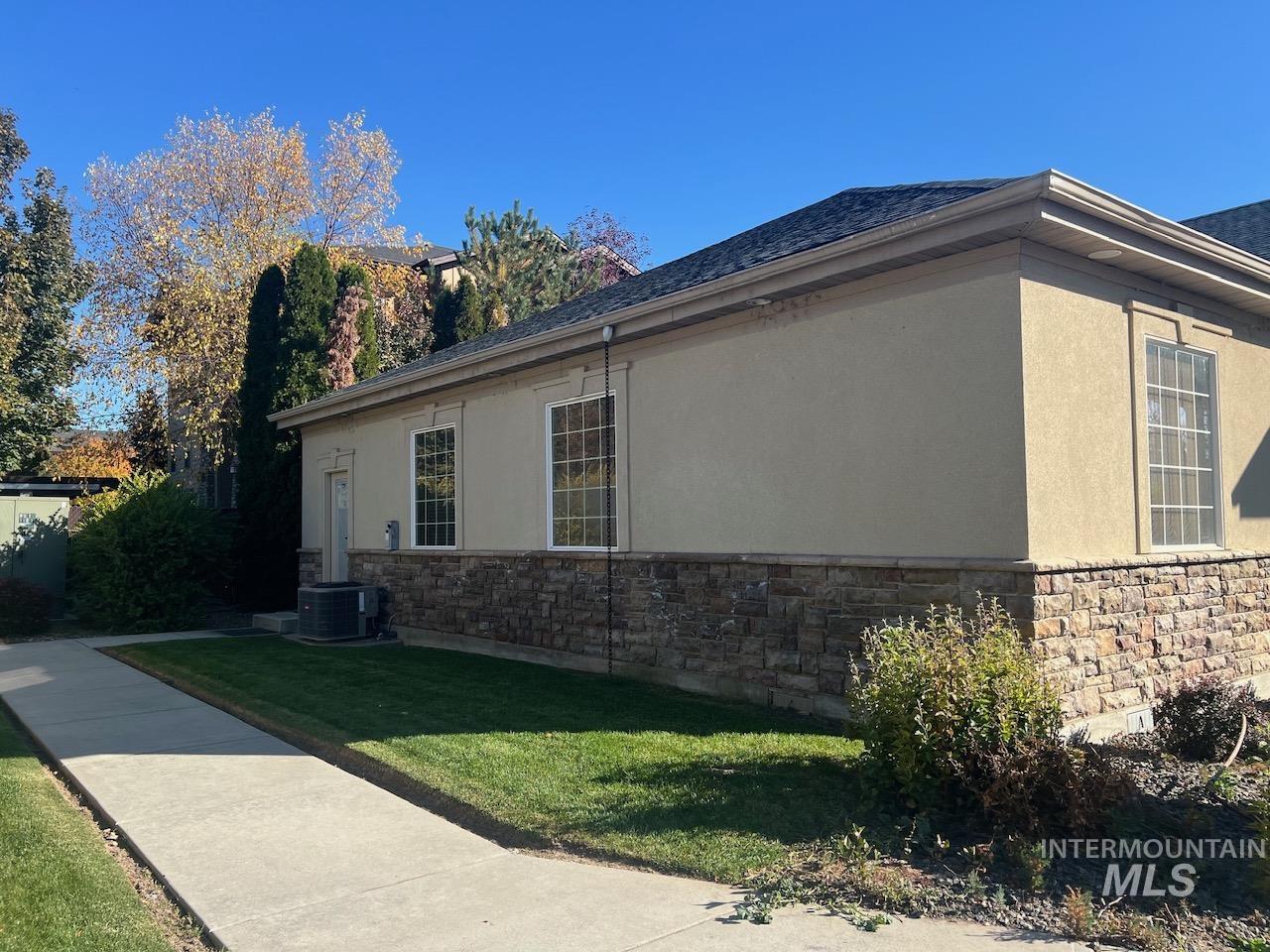 10108 West Overland, Boise, Idaho 83709, Business/Commercial For Sale, Price $550,000,MLS 99004078