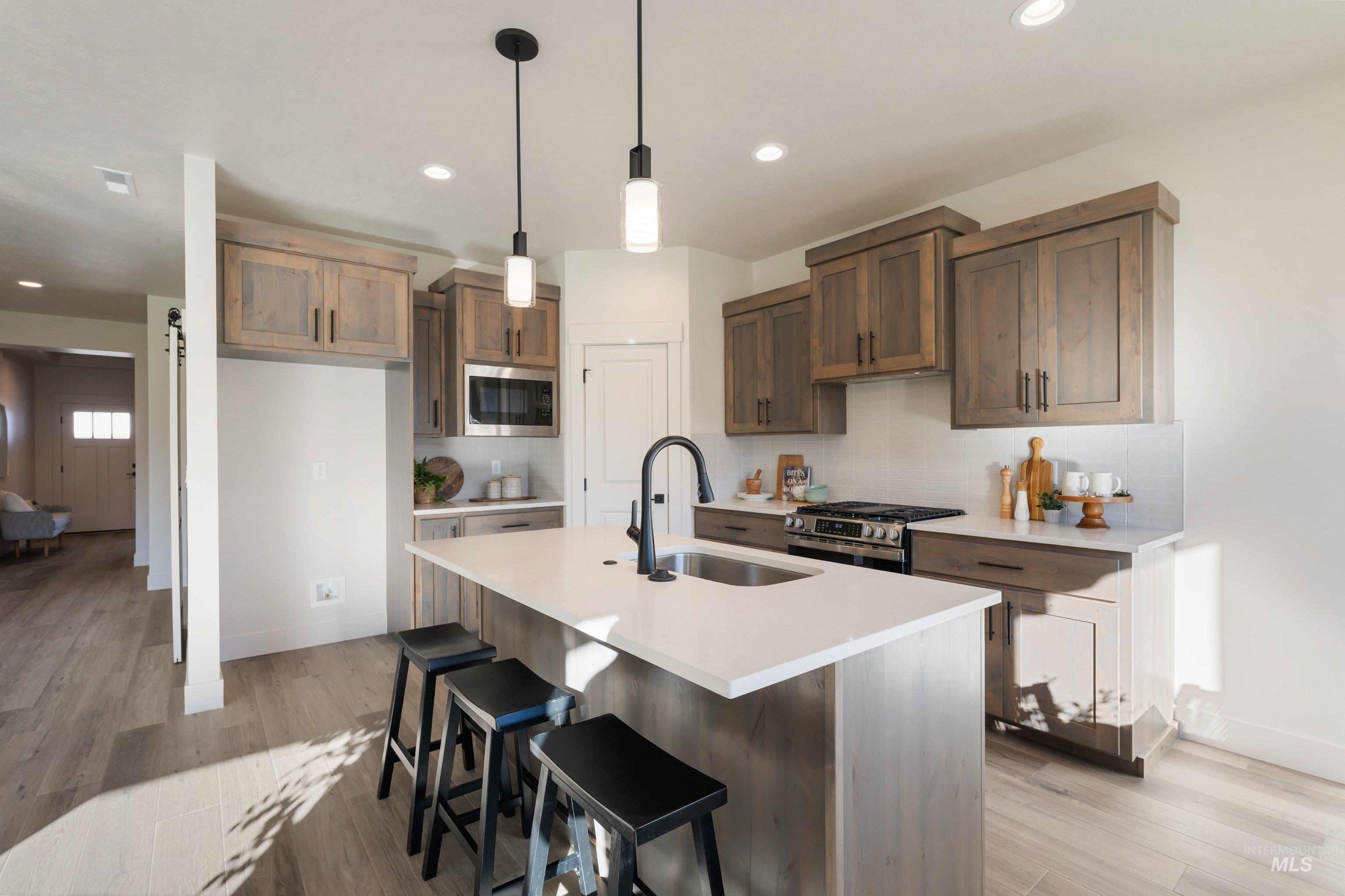 2372 S Hurd Ave, Nampa, Idaho 83686, 3 Bedrooms, 2 Bathrooms, Residential For Sale, Price $549,900, 99004079