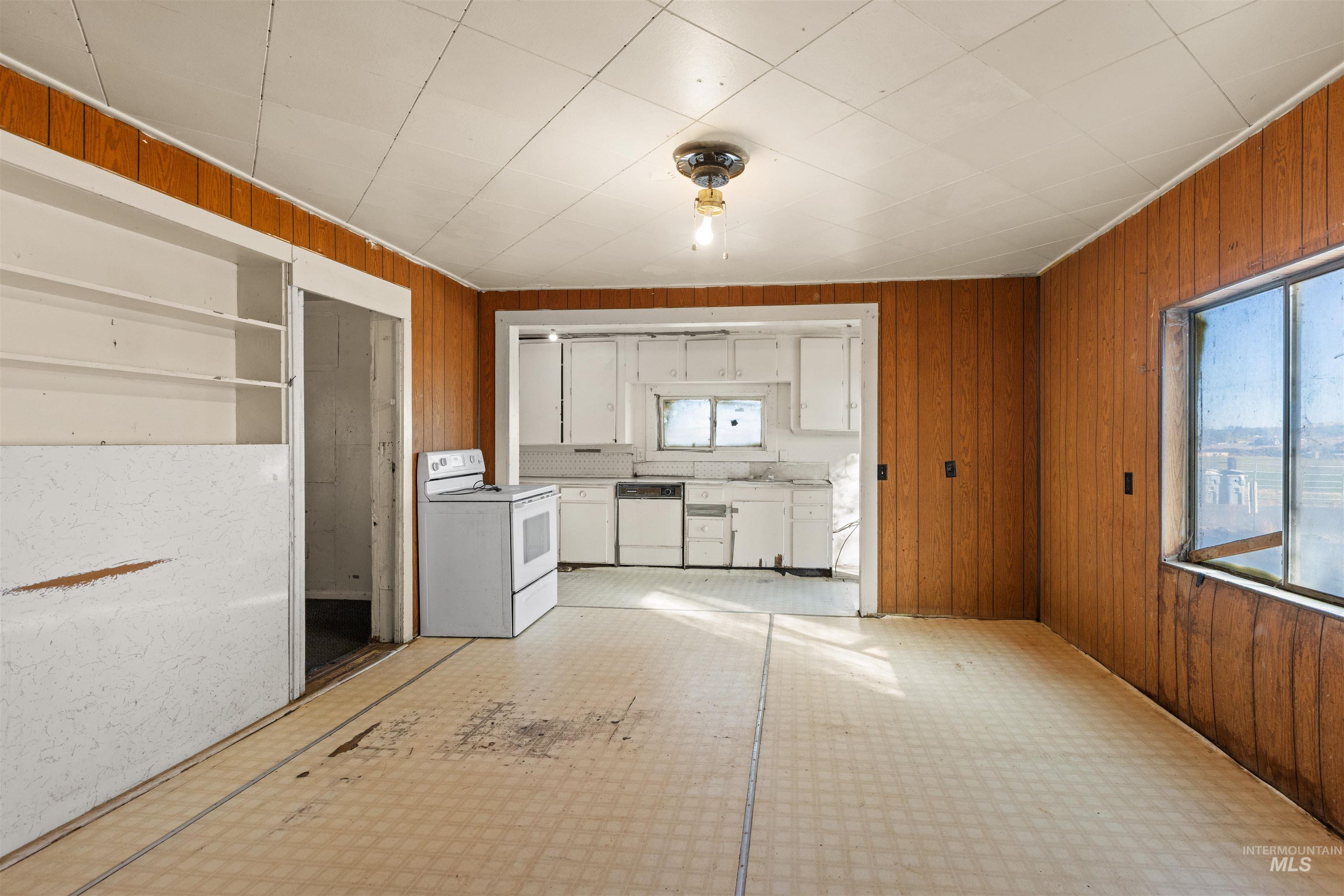5281 Old Bruneau Hwy, Marsing, Idaho 83639, 1 Bedroom, 1 Bathroom, Residential For Sale, Price $465,000,MLS 99004083