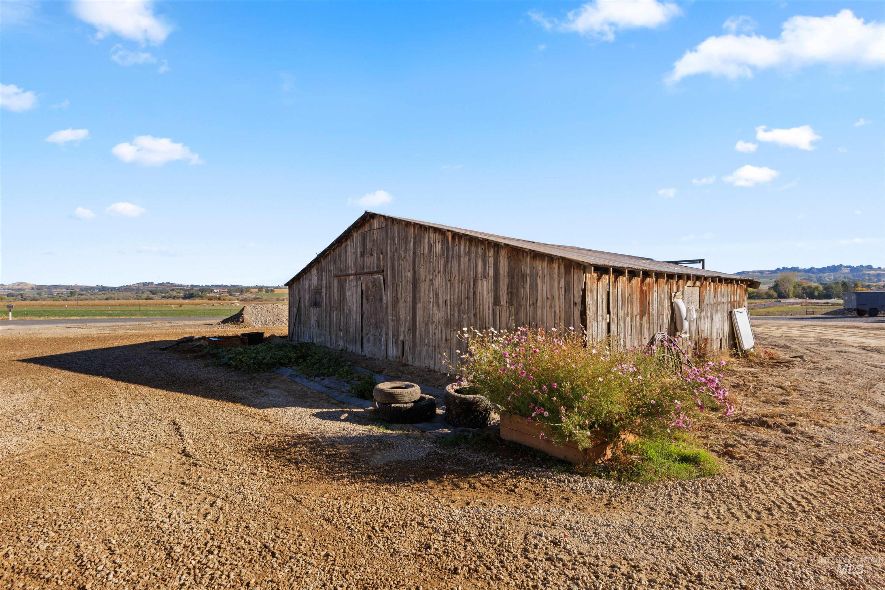 5281 Old Bruneau Hwy, Marsing, Idaho 83639, 1 Bedroom, 1 Bathroom, Residential For Sale, Price $465,000,MLS 99004083