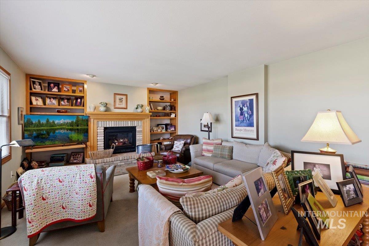 8124 W Thunder Mountain Drive, Boise, Idaho 83709, 4 Bedrooms, 2.5 Bathrooms, Residential For Sale, Price $725,000, 99004086
