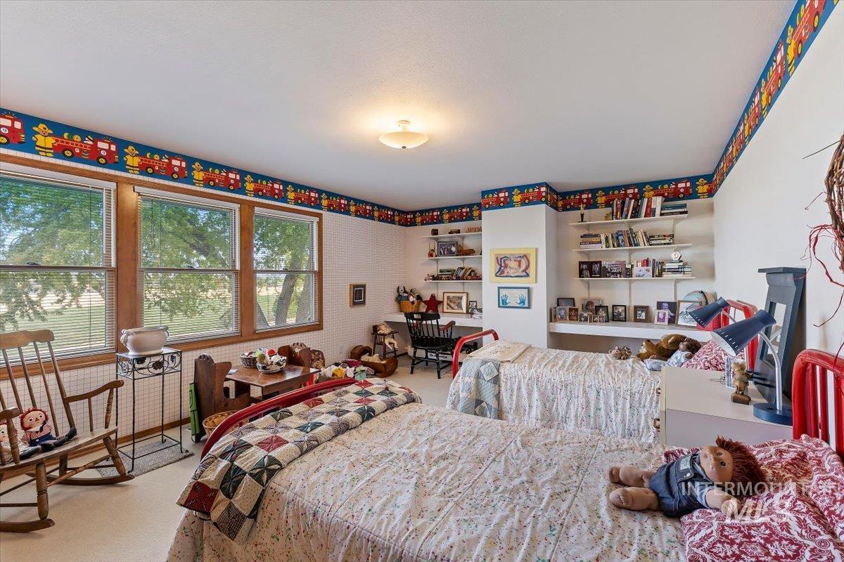 8124 W Thunder Mountain Drive, Boise, Idaho 83709, 4 Bedrooms, 2.5 Bathrooms, Residential For Sale, Price $725,000, 99004086