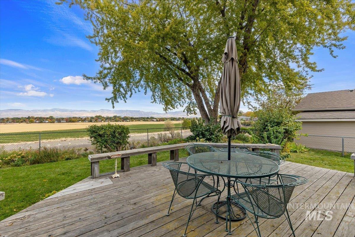 8124 W Thunder Mountain Drive, Boise, Idaho 83709, 4 Bedrooms, 2.5 Bathrooms, Residential For Sale, Price $725,000, 99004086