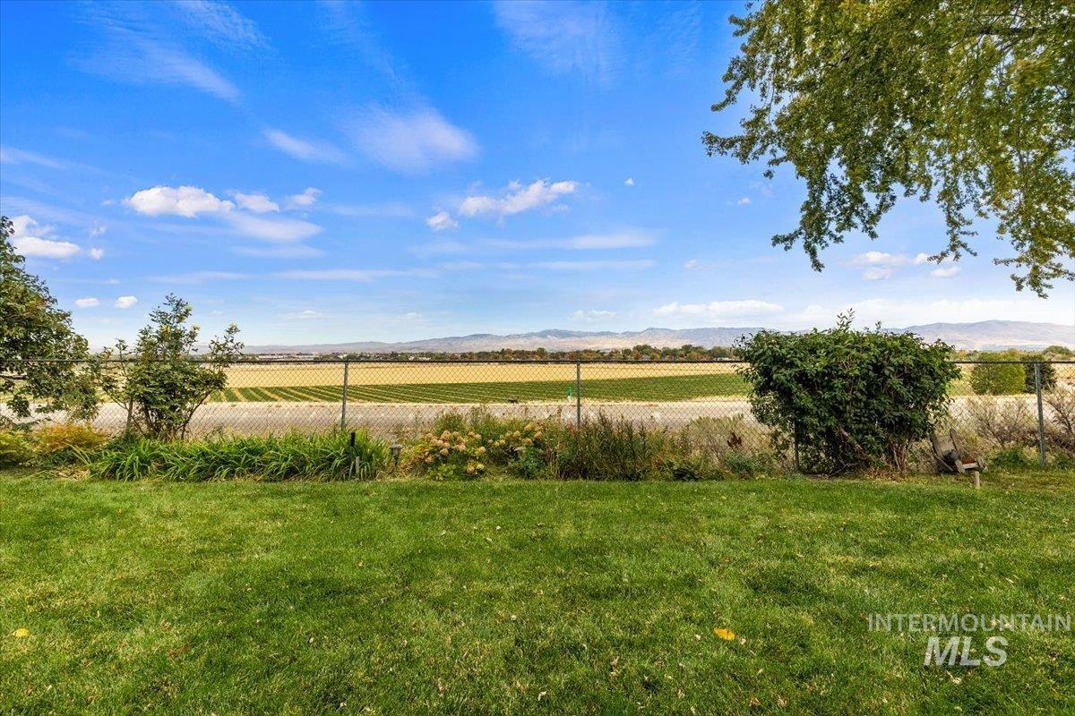 8124 W Thunder Mountain Drive, Boise, Idaho 83709, 4 Bedrooms, 2.5 Bathrooms, Residential For Sale, Price $725,000, 99004086