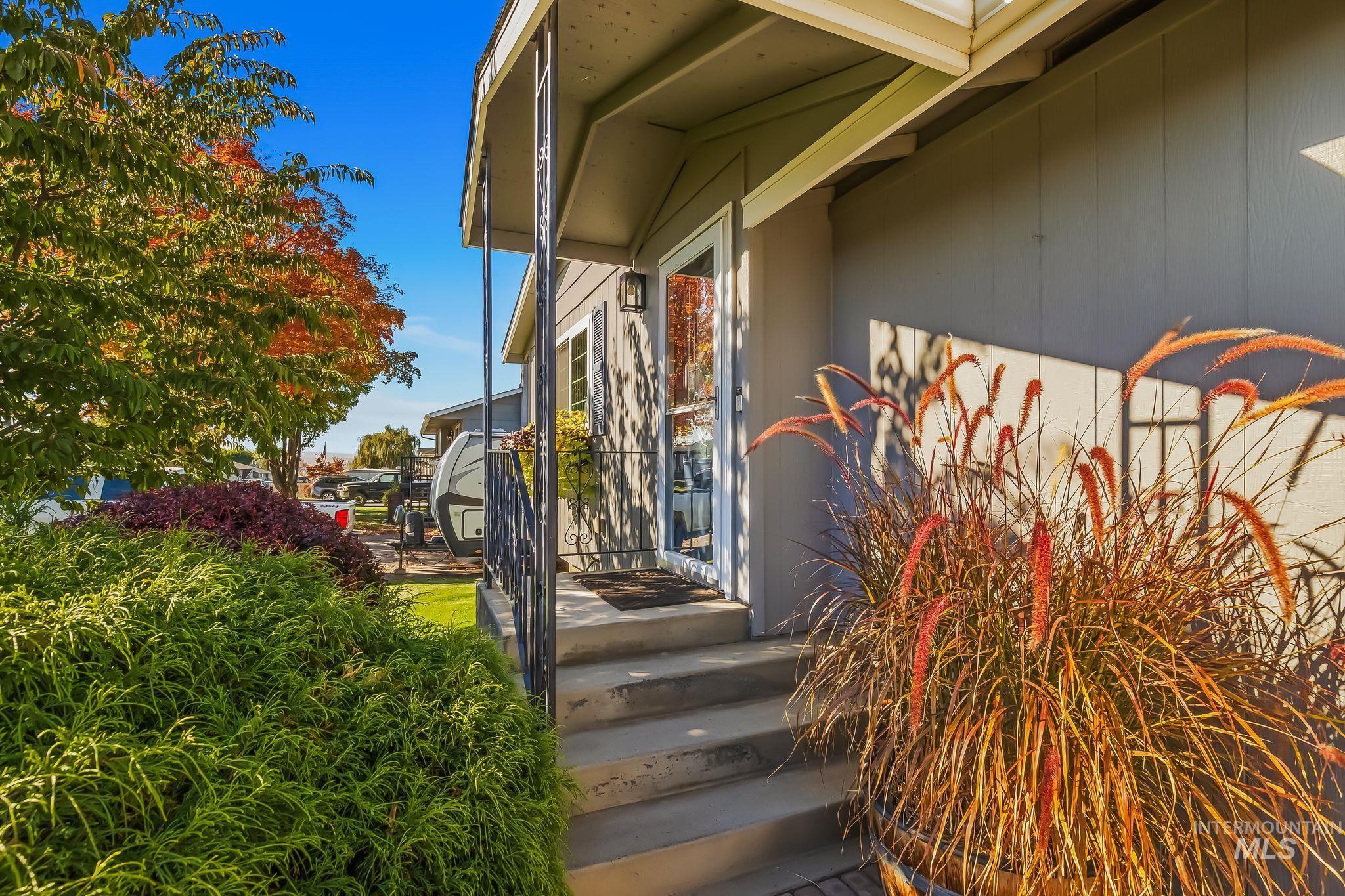 1039 Hemlock Dr, Lewiston, Idaho 83501, 4 Bedrooms, 2 Bathrooms, Residential For Sale, Price $425,000, 99004088