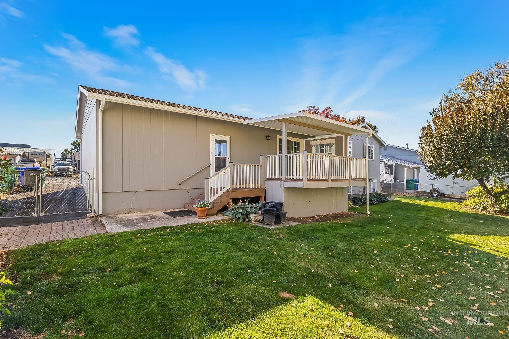 1039 Hemlock Dr, Lewiston, Idaho 83501, 4 Bedrooms, 2 Bathrooms, Residential For Sale, Price $425,000, 99004088