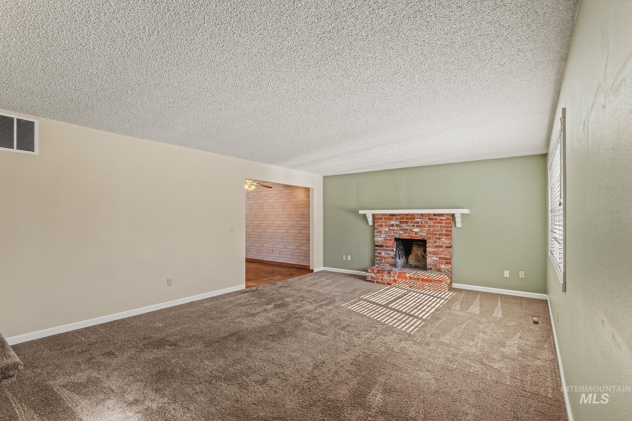 1039 Hemlock Dr, Lewiston, Idaho 83501, 4 Bedrooms, 2 Bathrooms, Residential For Sale, Price $425,000, 99004088