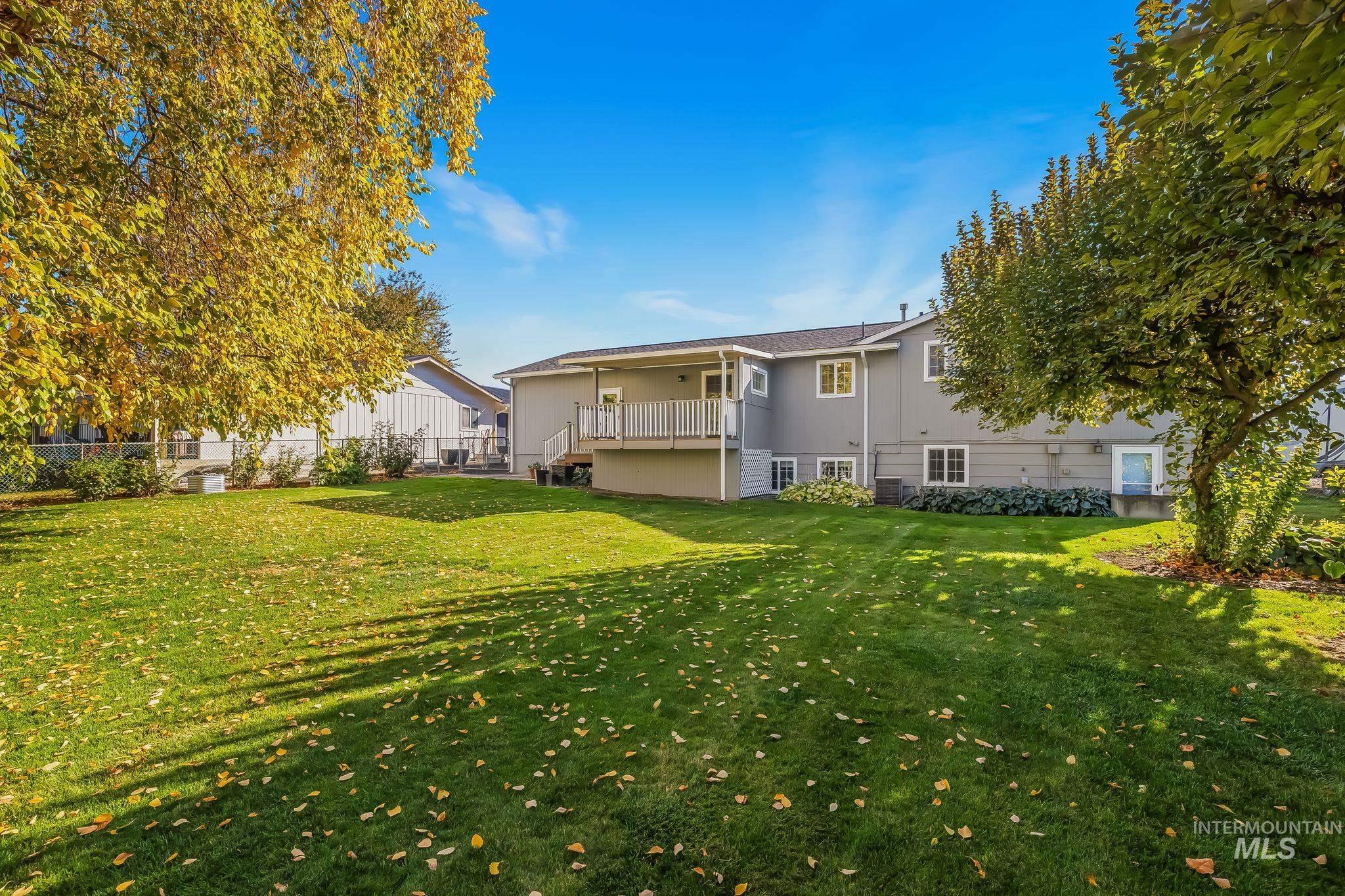 1039 Hemlock Dr, Lewiston, Idaho 83501, 4 Bedrooms, 2 Bathrooms, Residential For Sale, Price $425,000, 99004088