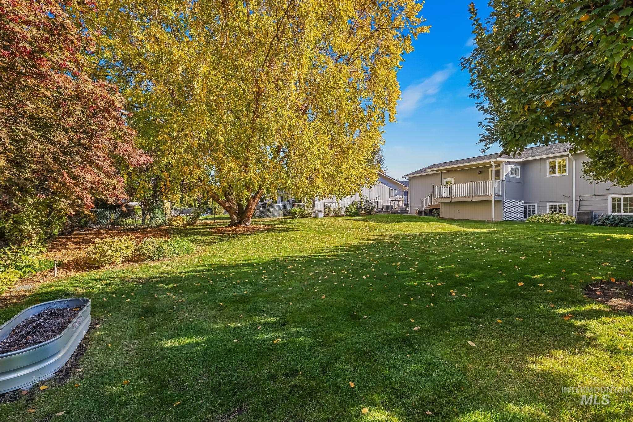 1039 Hemlock Dr, Lewiston, Idaho 83501, 4 Bedrooms, 2 Bathrooms, Residential For Sale, Price $425,000, 99004088