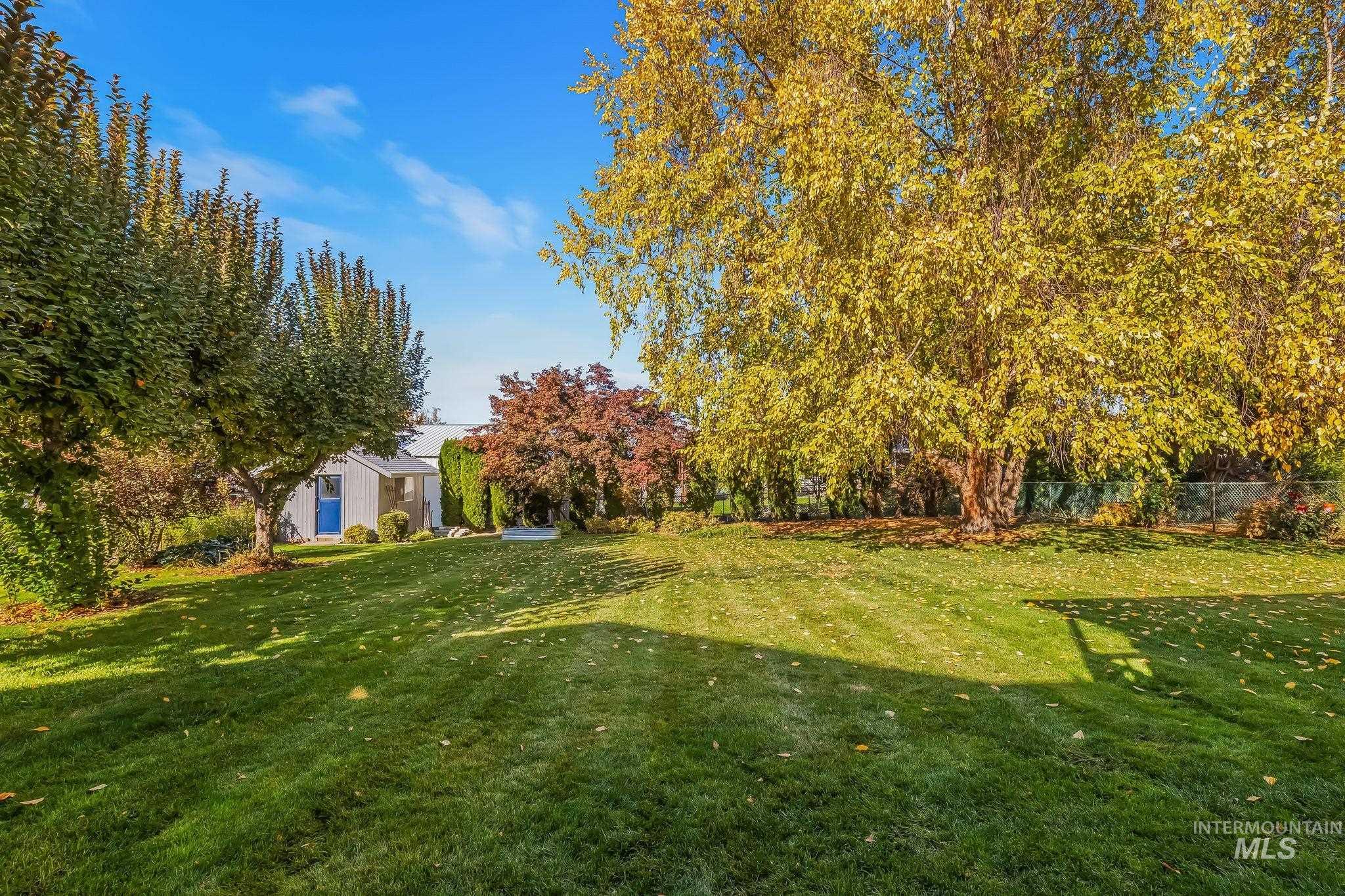 1039 Hemlock Dr, Lewiston, Idaho 83501, 4 Bedrooms, 2 Bathrooms, Residential For Sale, Price $425,000, 99004088
