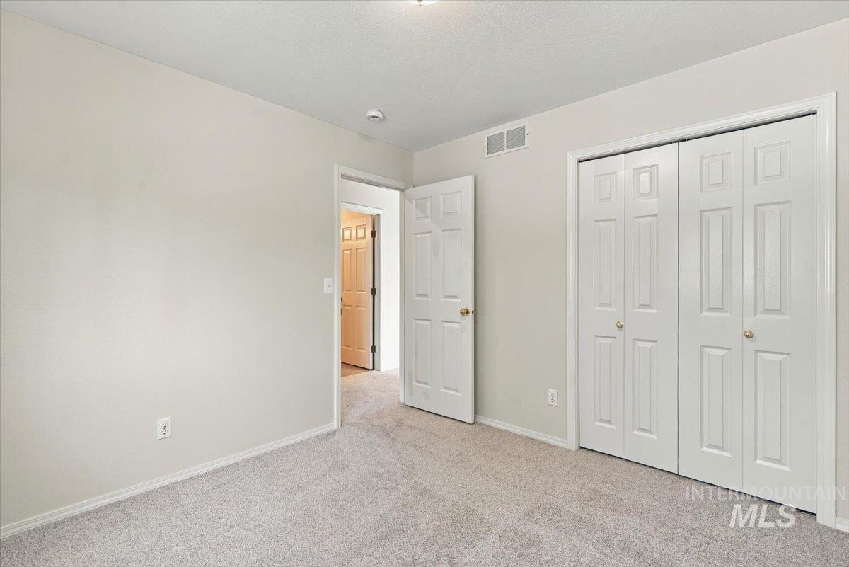 4928 N Lawsonia, Boise, Idaho 83713, 5 Bedrooms, 3 Bathrooms, Residential For Sale, Price $649,999, 99004091
