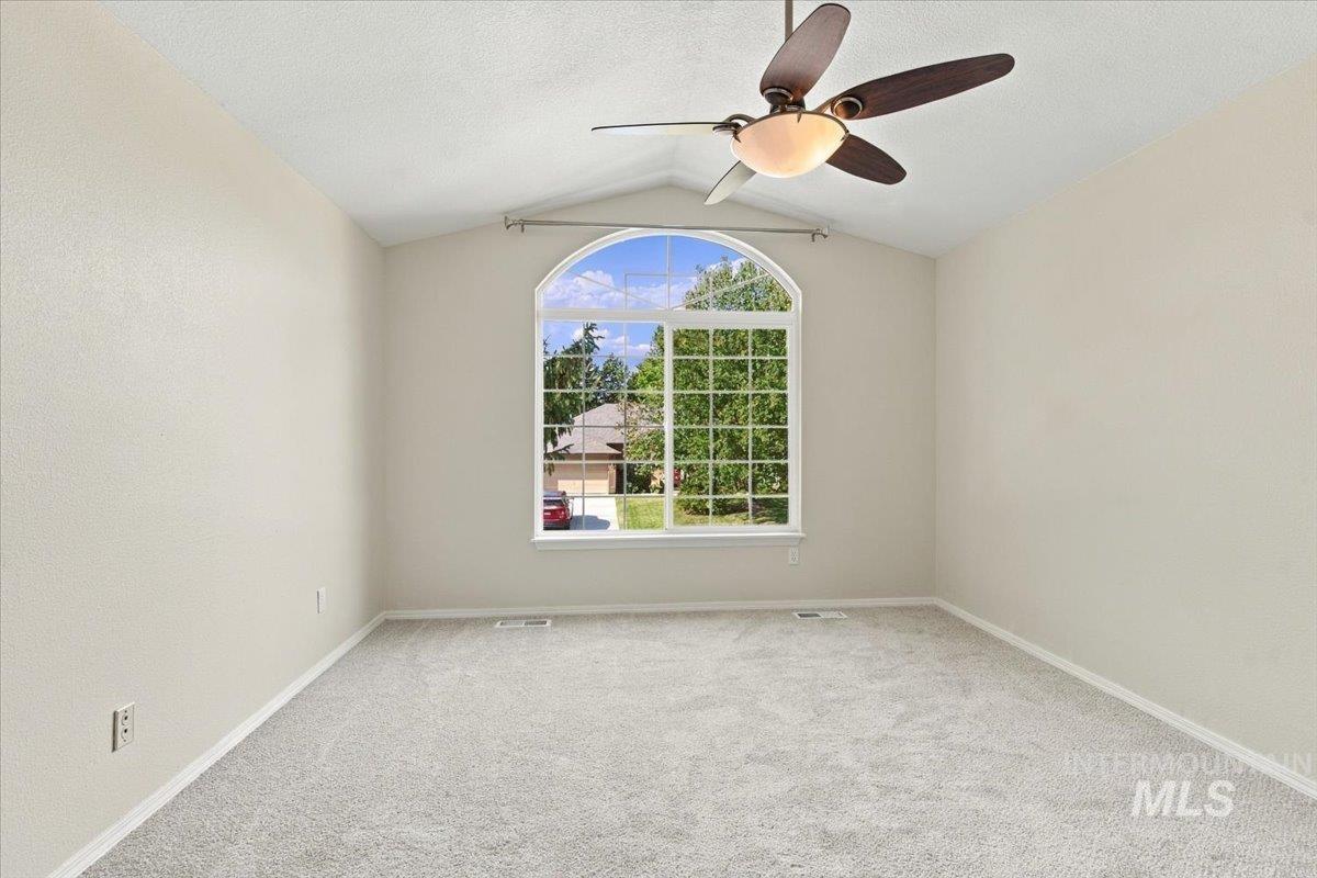 4928 N Lawsonia, Boise, Idaho 83713, 5 Bedrooms, 3 Bathrooms, Residential For Sale, Price $649,999, 99004091