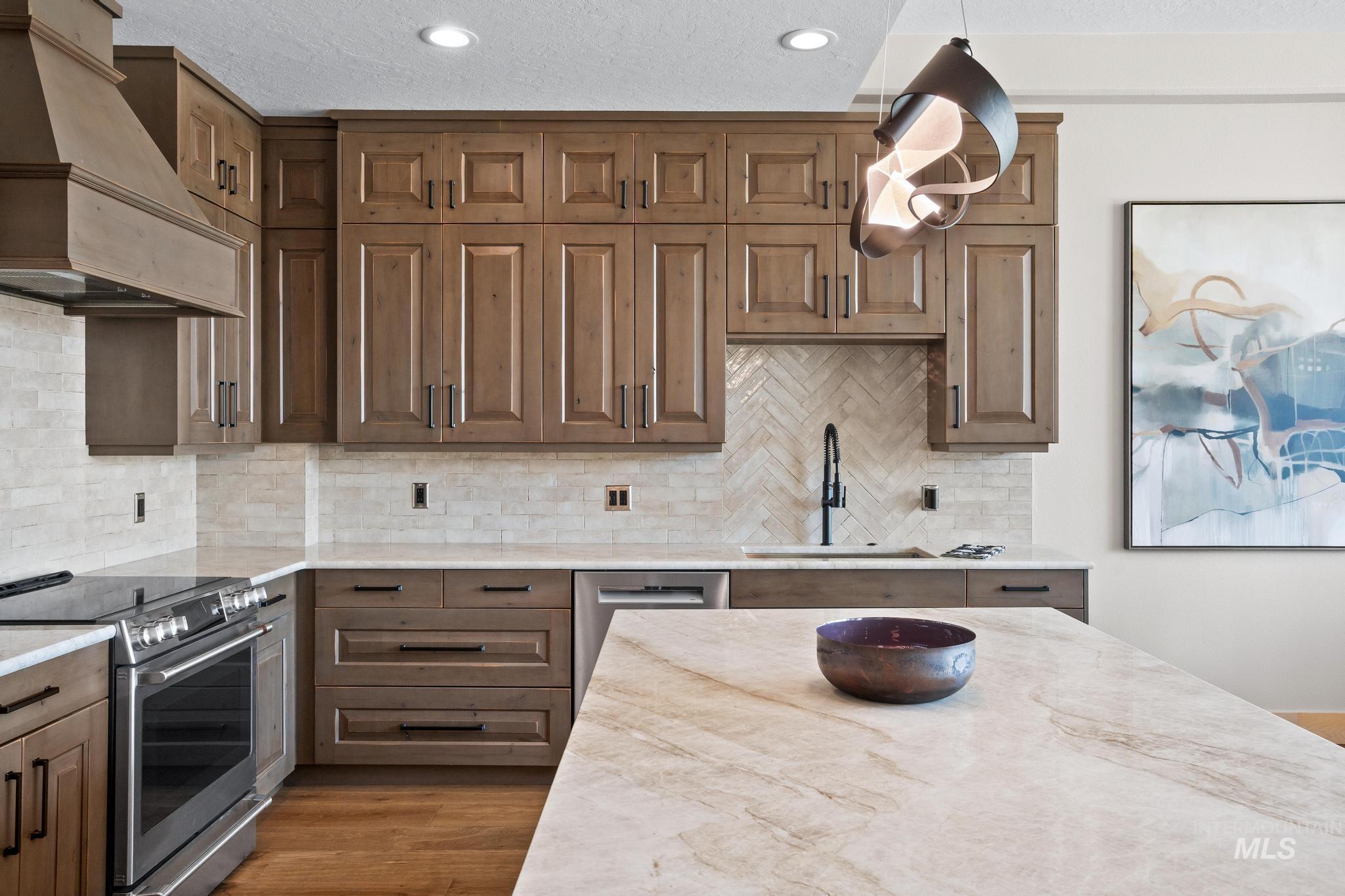 851 W Front St., Boise, Idaho 83702, 2 Bedrooms, 2 Bathrooms, Residential For Sale, Price $1,150,000, 99004093