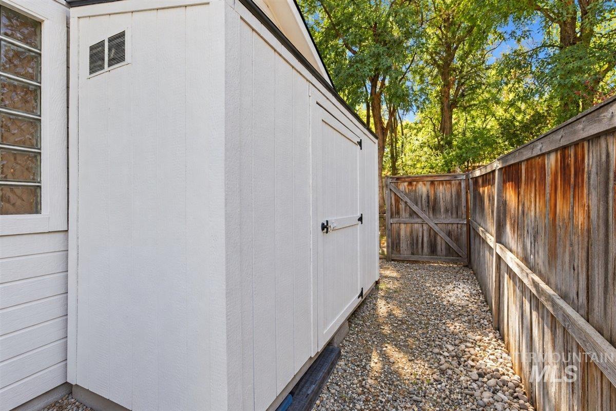 11551 W Puritan Dr, Boise, Idaho 83709, 4 Bedrooms, 2 Bathrooms, Residential For Sale, Price $674,900, 99004094