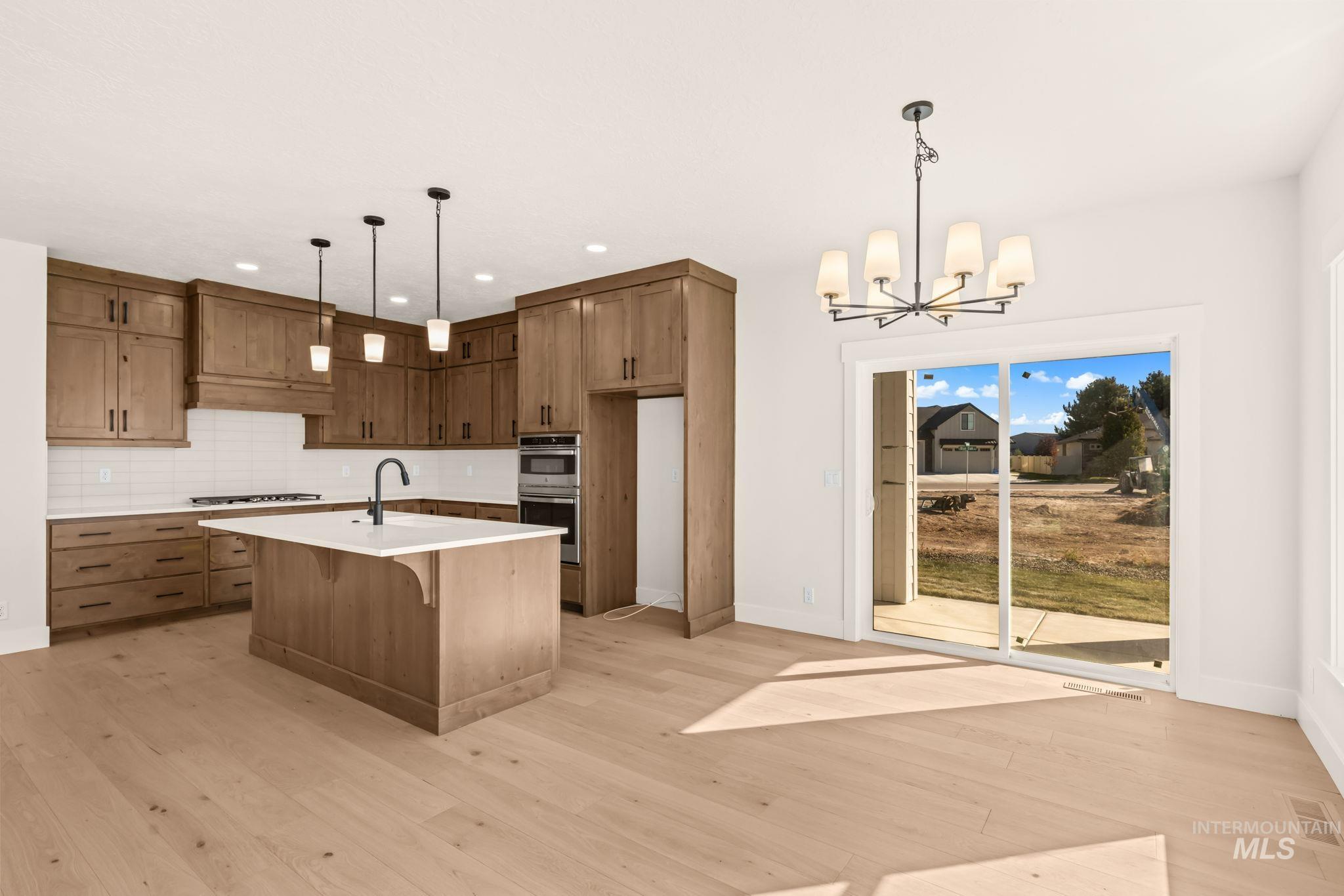 741 E Bouquet Ct, Kuna, Idaho 83634, 3 Bedrooms, 2 Bathrooms, Residential For Sale, Price $514,900,MLS 99004096