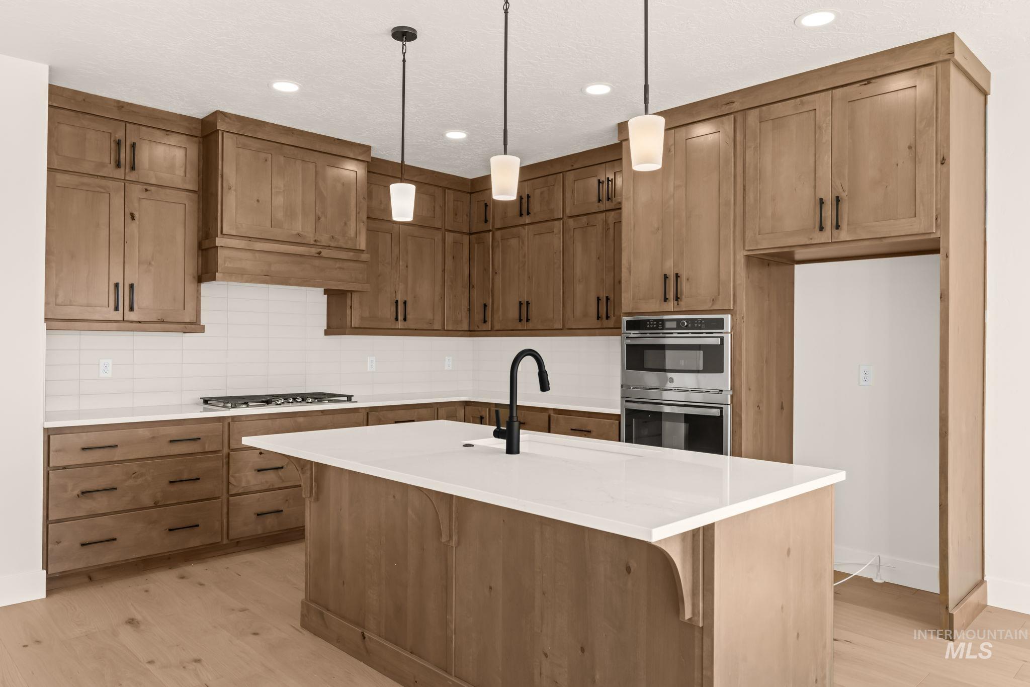 741 E Bouquet Ct, Kuna, Idaho 83634, 3 Bedrooms, 2 Bathrooms, Residential For Sale, Price $514,900,MLS 99004096