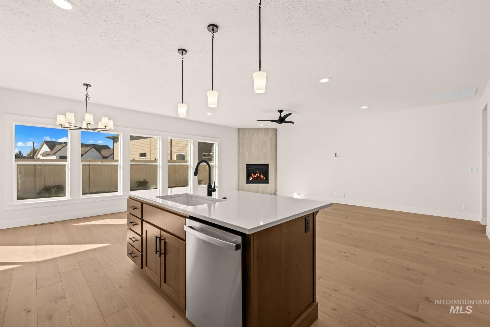 741 E Bouquet Ct, Kuna, Idaho 83634, 3 Bedrooms, 2 Bathrooms, Residential For Sale, Price $514,900,MLS 99004096