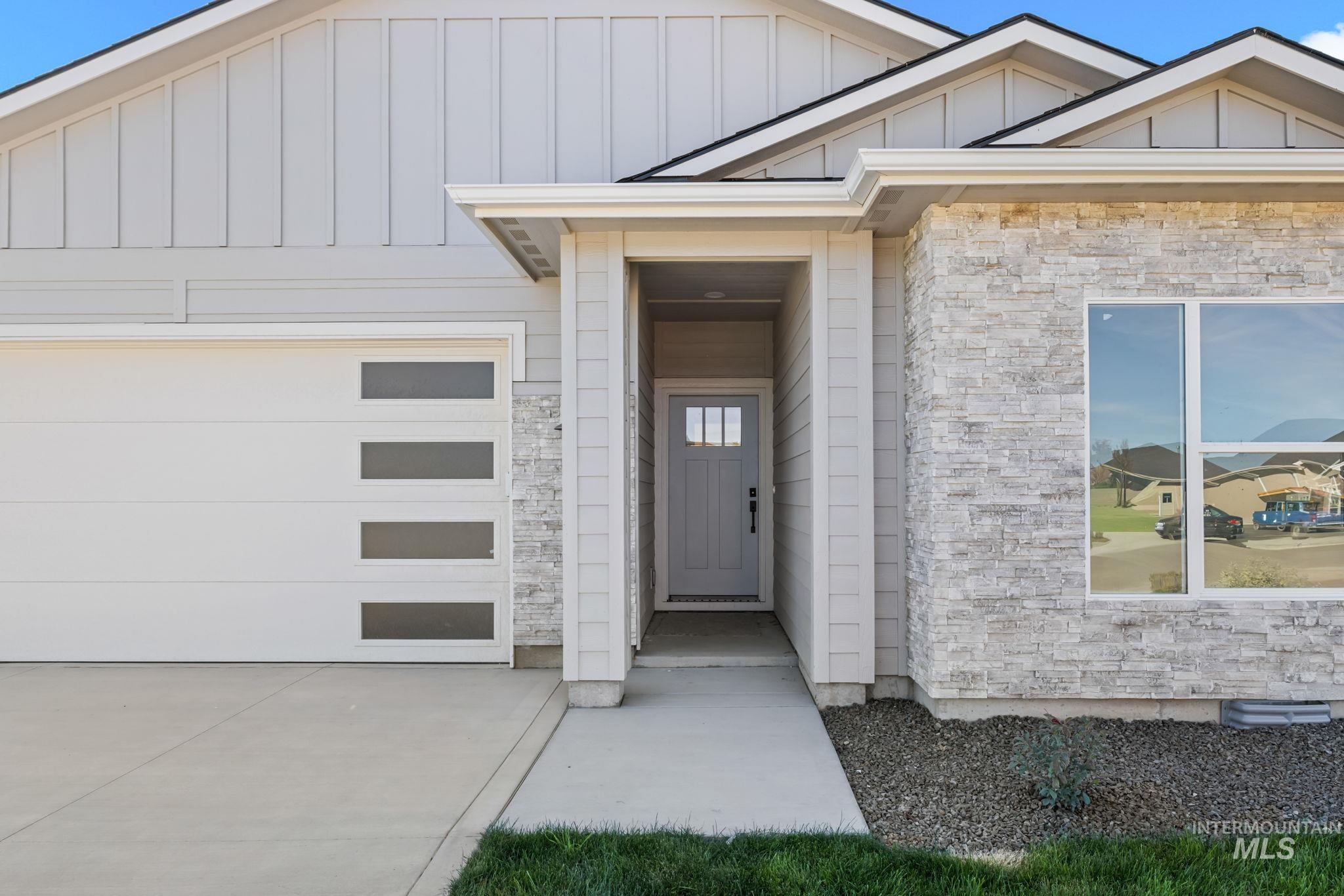 741 E Bouquet Ct, Kuna, Idaho 83634, 3 Bedrooms, 2 Bathrooms, Residential For Sale, Price $514,900,MLS 99004096