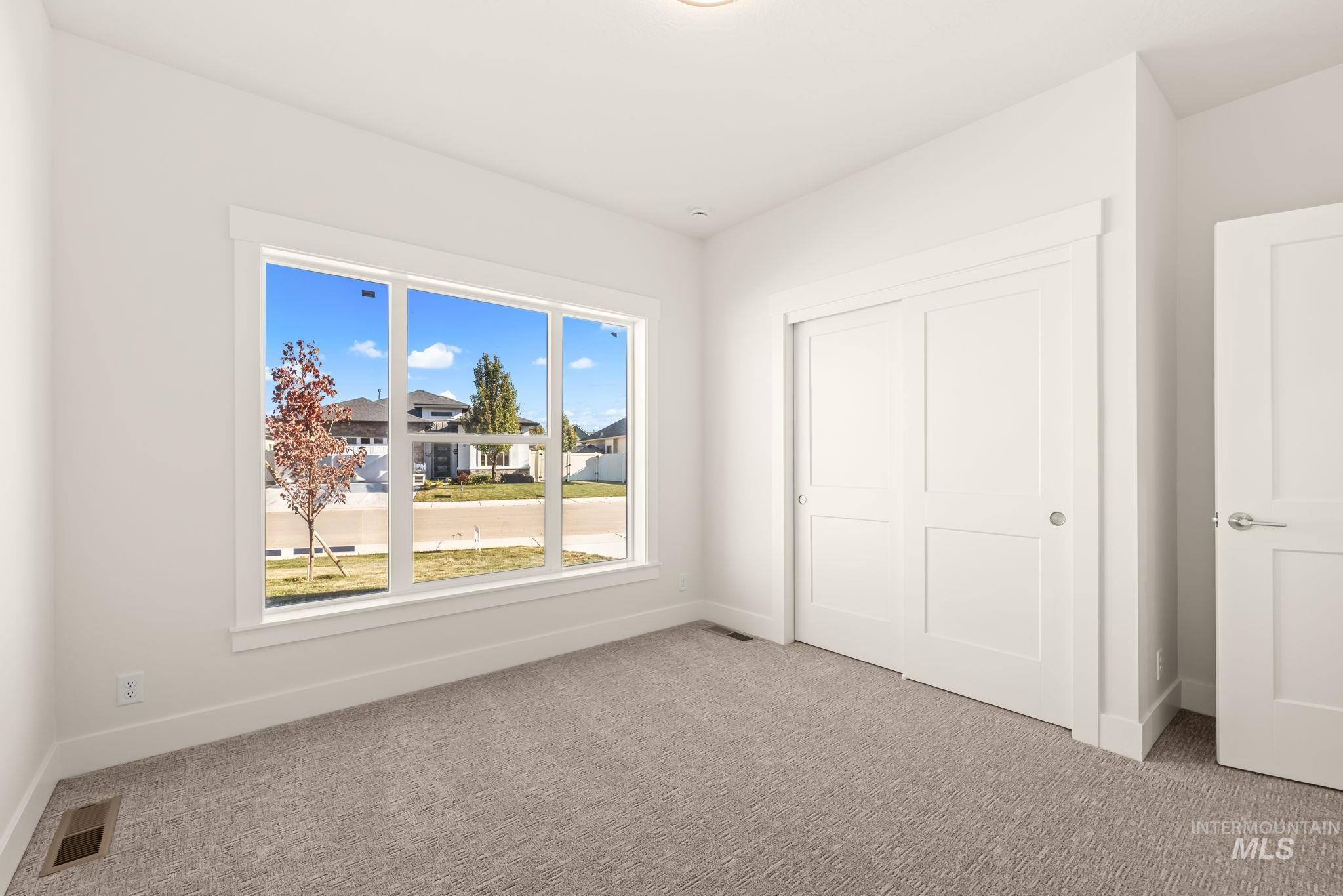 741 E Bouquet Ct, Kuna, Idaho 83634, 3 Bedrooms, 2 Bathrooms, Residential For Sale, Price $514,900,MLS 99004096
