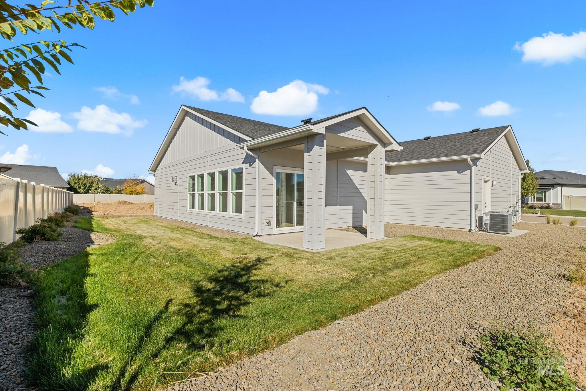 741 E Bouquet Ct, Kuna, Idaho 83634, 3 Bedrooms, 2 Bathrooms, Residential For Sale, Price $514,900,MLS 99004096
