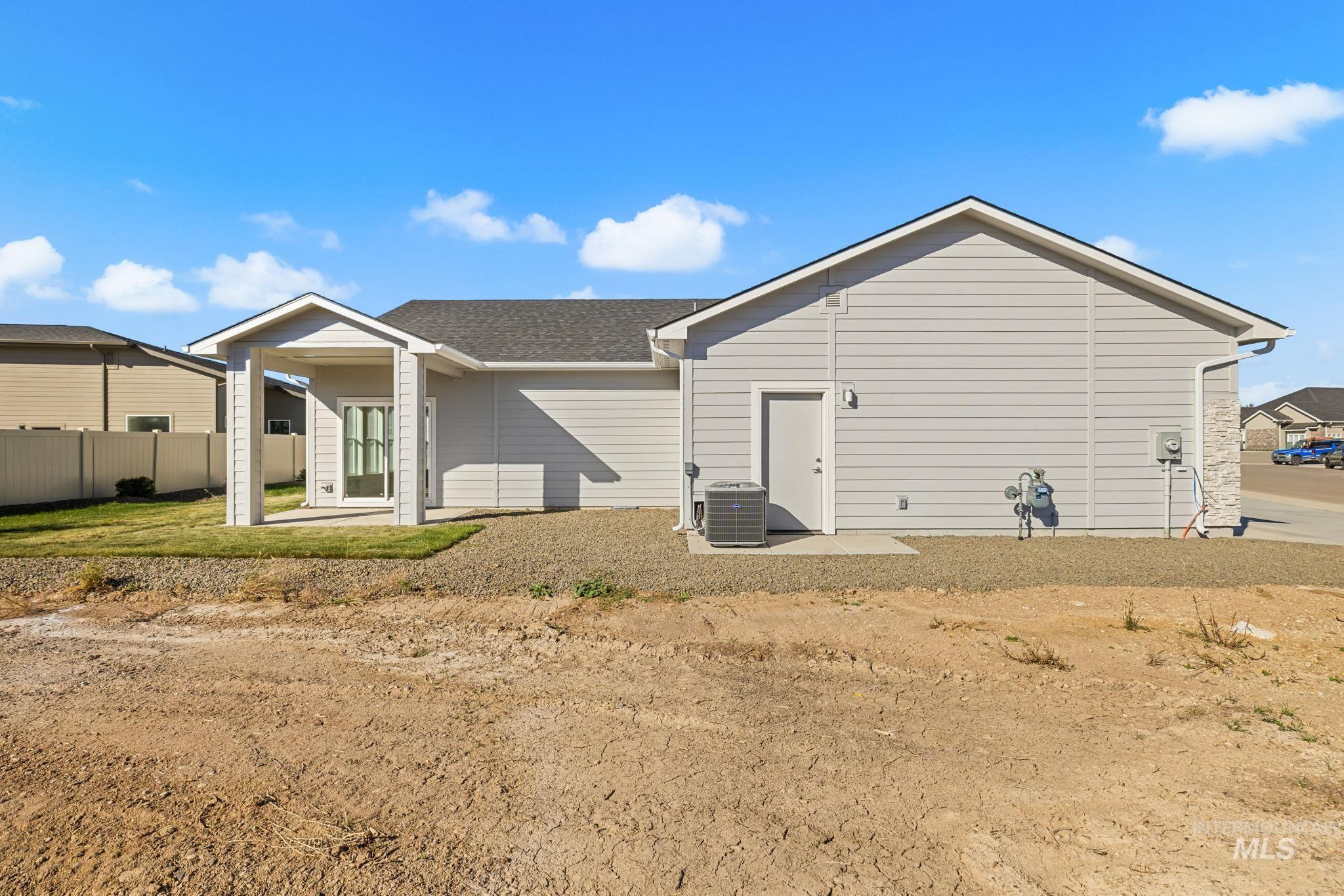 741 E Bouquet Ct, Kuna, Idaho 83634, 3 Bedrooms, 2 Bathrooms, Residential For Sale, Price $514,900,MLS 99004096