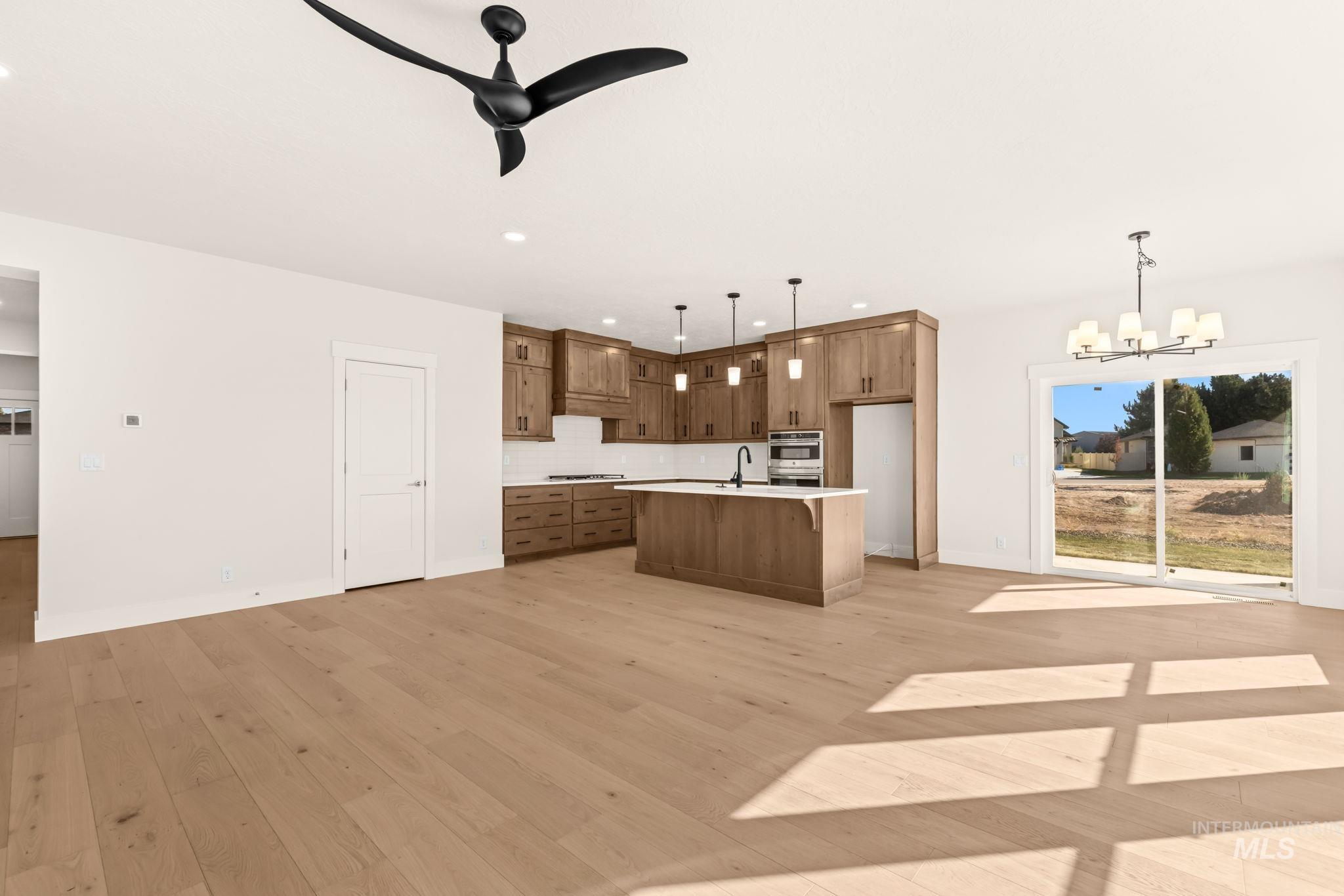 741 E Bouquet Ct, Kuna, Idaho 83634, 3 Bedrooms, 2 Bathrooms, Residential For Sale, Price $514,900,MLS 99004096