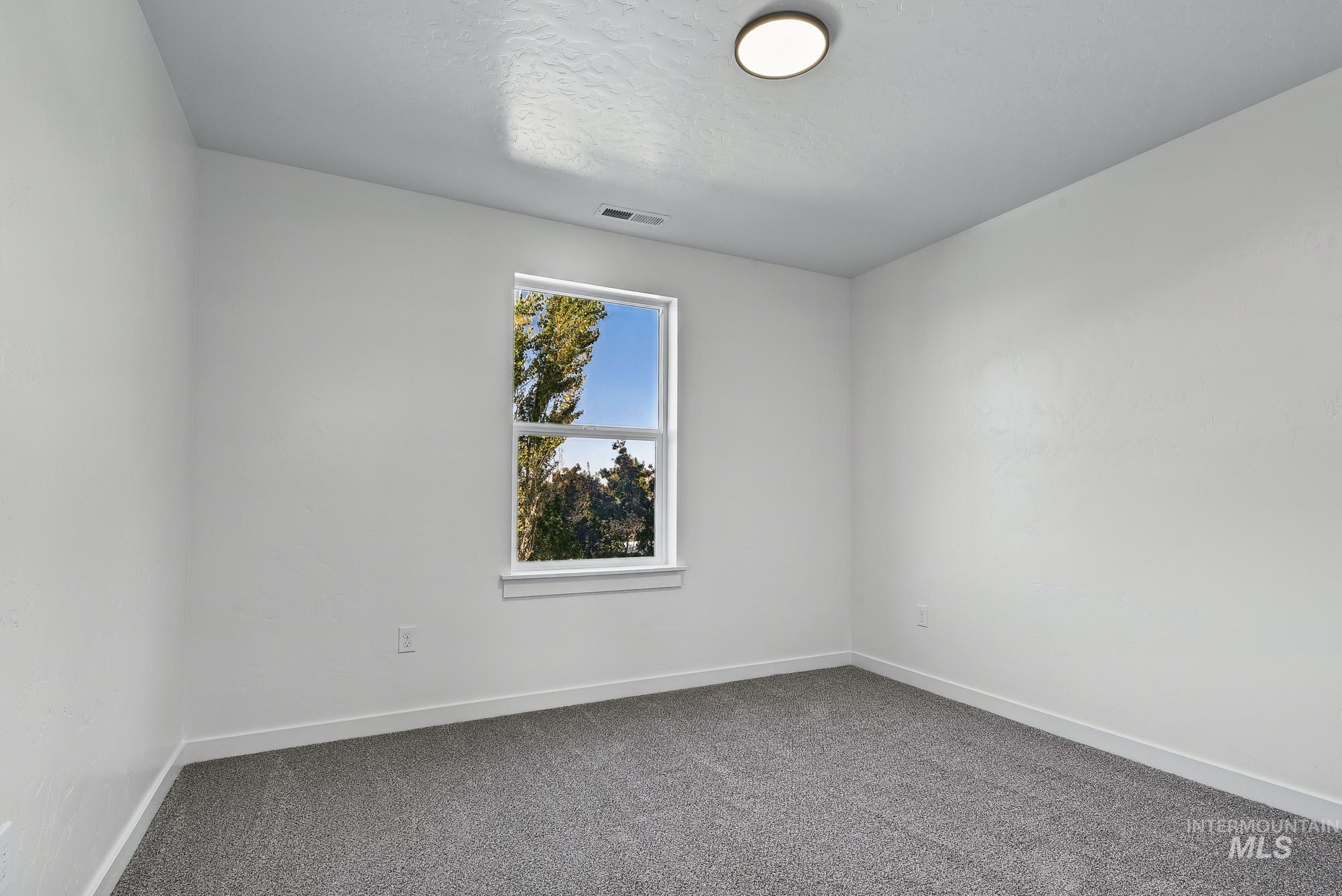 1915 Jensens Way, Payette, Idaho 83661, 4 Bedrooms, 2.5 Bathrooms, Residential For Sale, Price $310,000,MLS 99004097