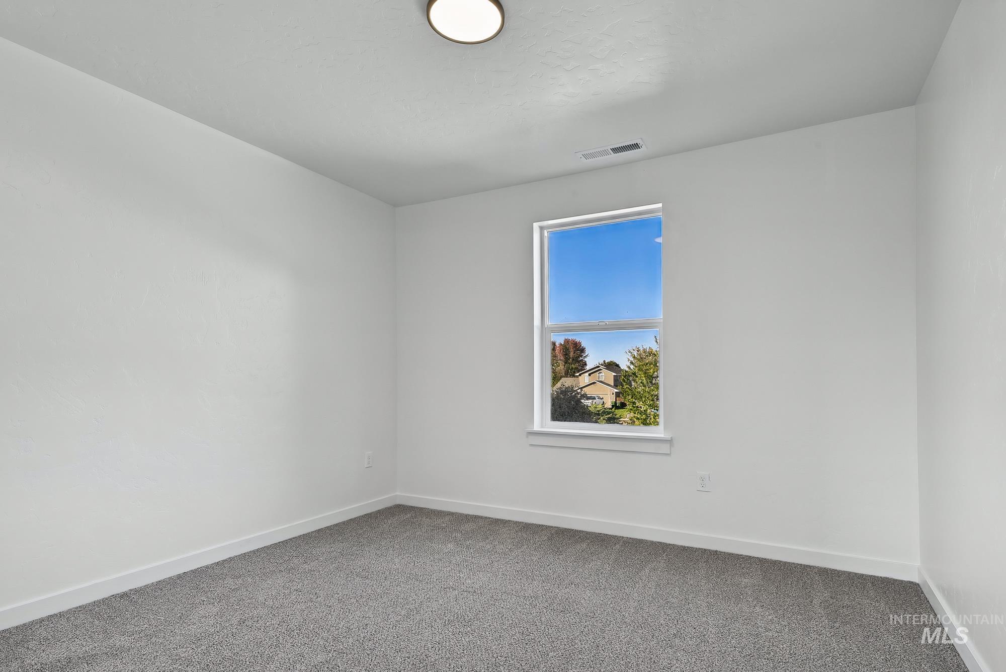 1915 Jensens Way, Payette, Idaho 83661, 4 Bedrooms, 2.5 Bathrooms, Residential For Sale, Price $310,000,MLS 99004097