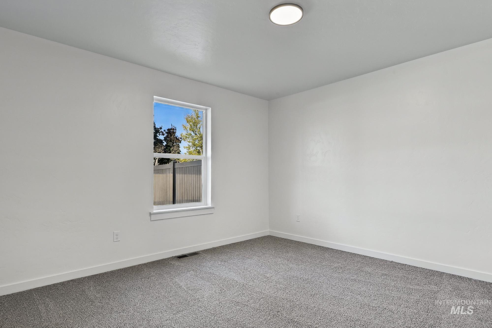 1925 Jensens Way, Payette, Idaho 83661, 4 Bedrooms, 2.5 Bathrooms, Residential For Sale, Price $310,000,MLS 99004099