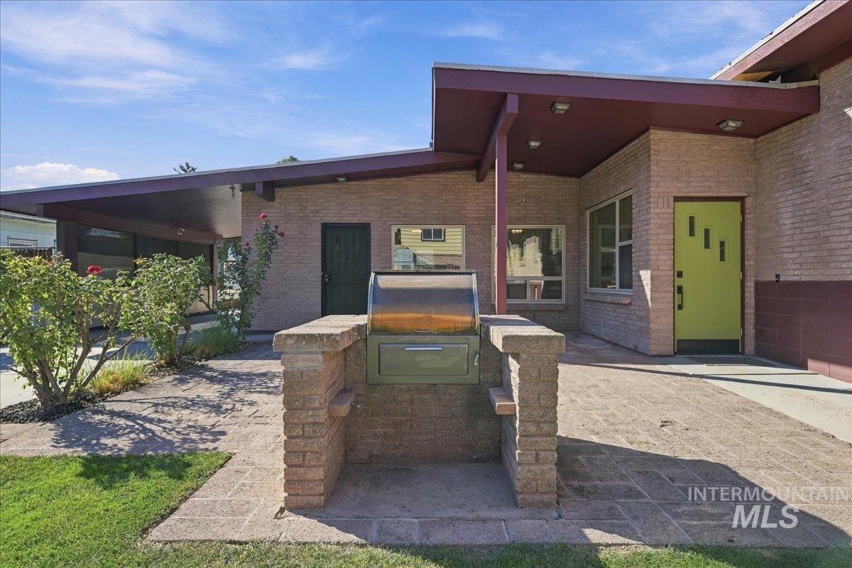 416 S Ivy St, Nampa, Idaho 83686, 4 Bedrooms, 3 Bathrooms, Residential For Sale, Price $532,000,MLS 99004100