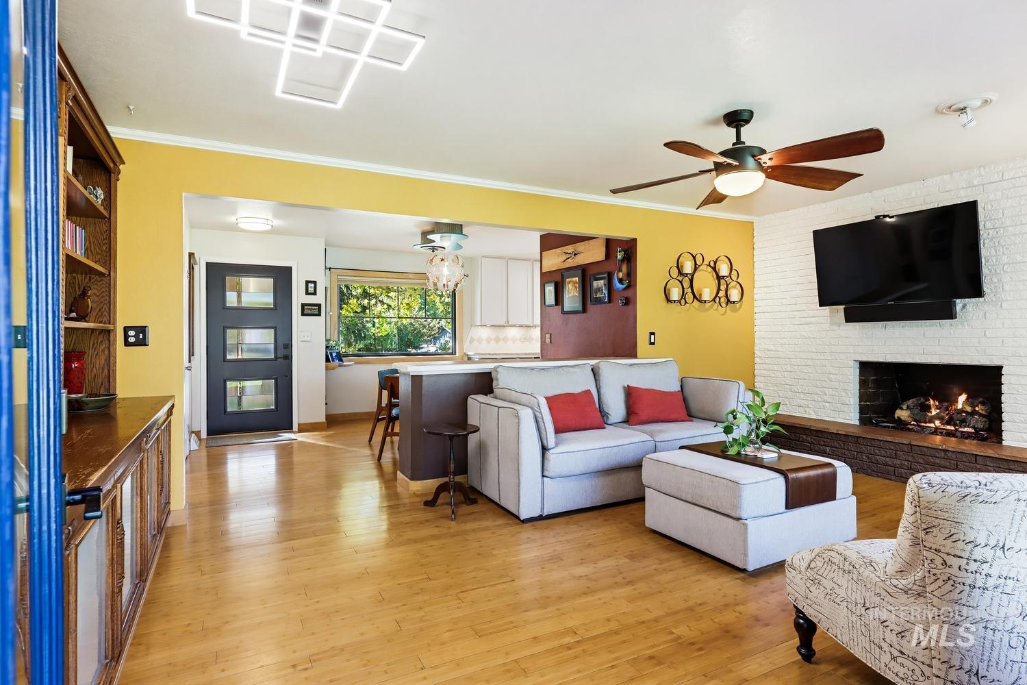 4830 W Greenbrier Dr, Boise, Idaho 83705, 4 Bedrooms, 2 Bathrooms, Residential For Sale, Price $535,000,MLS 99004101