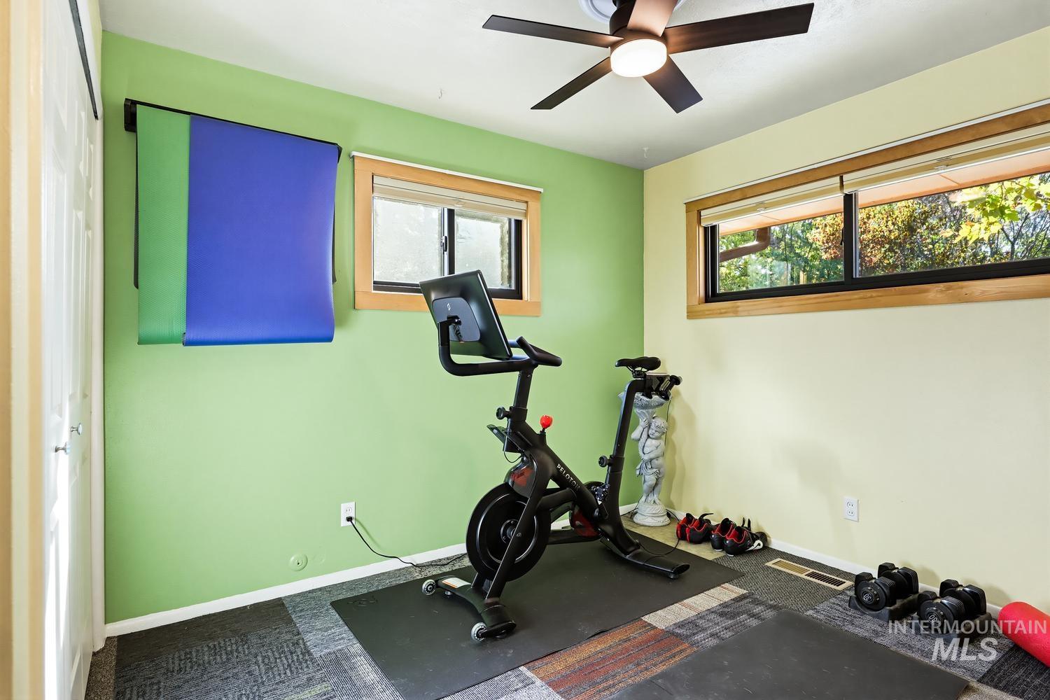 4830 W Greenbrier Dr, Boise, Idaho 83705, 4 Bedrooms, 2 Bathrooms, Residential For Sale, Price $535,000,MLS 99004101