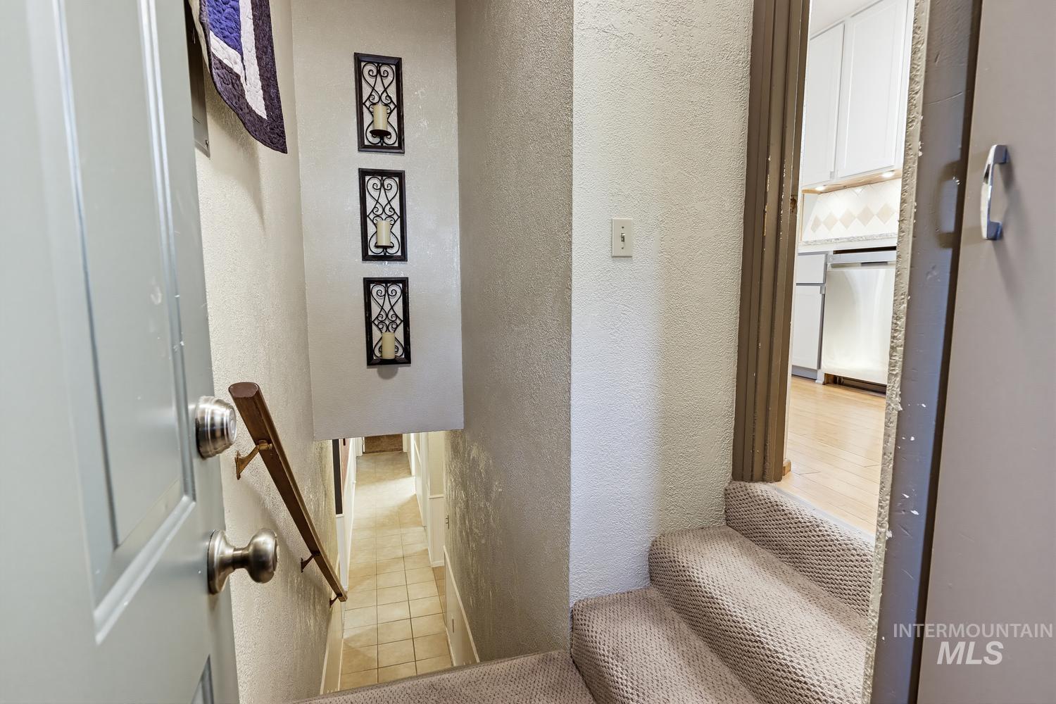 4830 W Greenbrier Dr, Boise, Idaho 83705, 4 Bedrooms, 2 Bathrooms, Residential For Sale, Price $535,000,MLS 99004101
