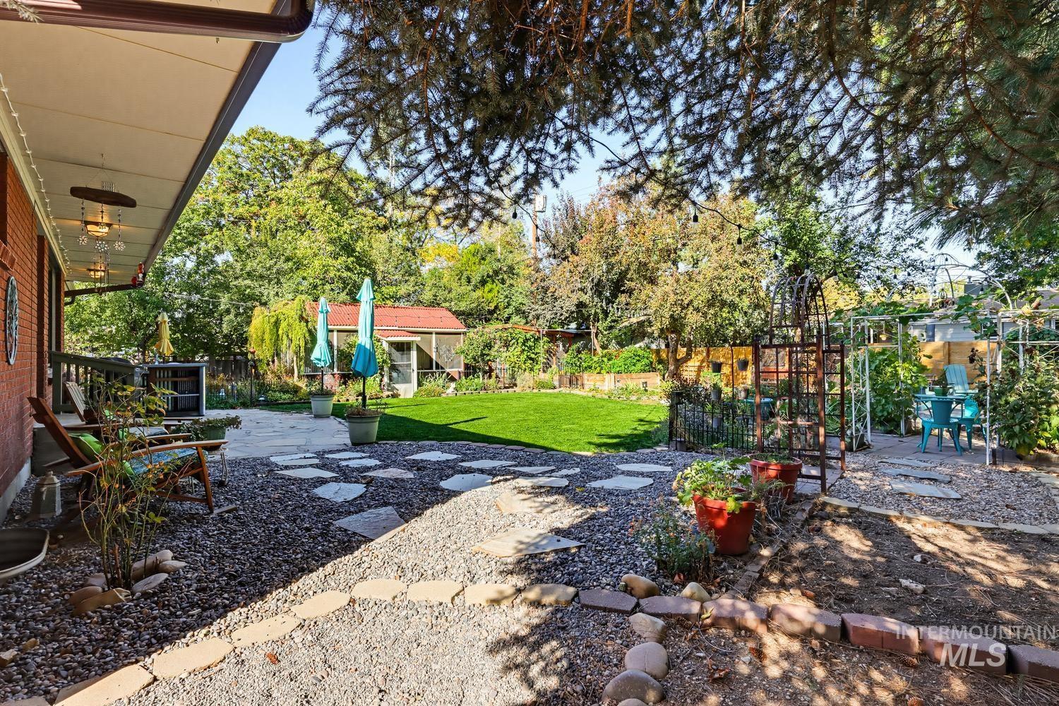 4830 W Greenbrier Dr, Boise, Idaho 83705, 4 Bedrooms, 2 Bathrooms, Residential For Sale, Price $535,000,MLS 99004101