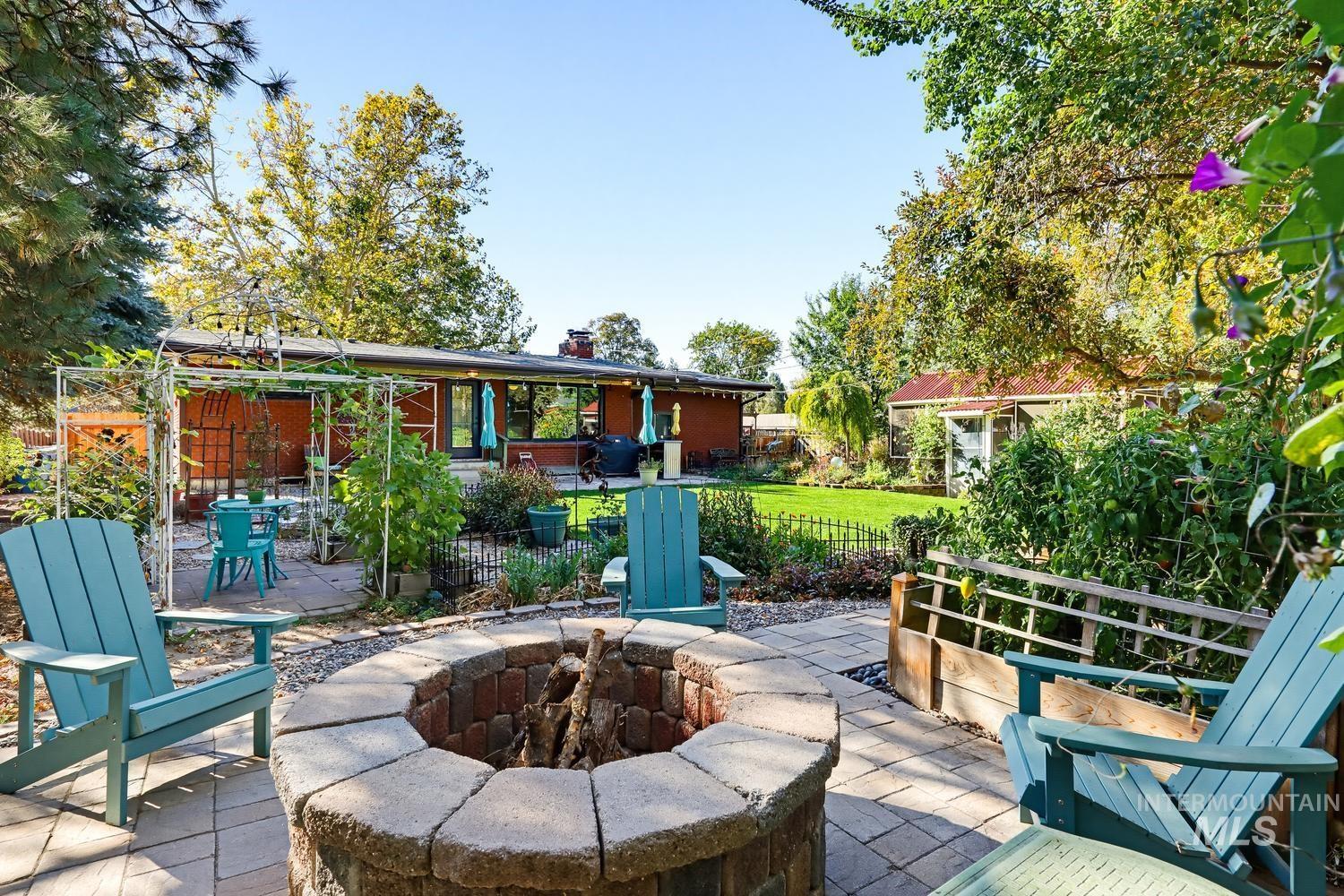 4830 W Greenbrier Dr, Boise, Idaho 83705, 4 Bedrooms, 2 Bathrooms, Residential For Sale, Price $535,000,MLS 99004101