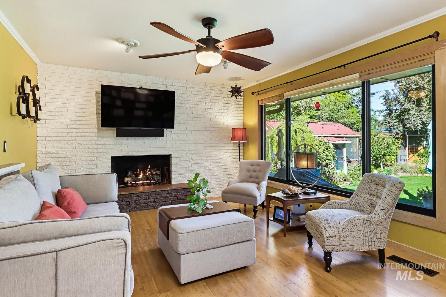 4830 W Greenbrier Dr, Boise, Idaho 83705, 4 Bedrooms, 2 Bathrooms, Residential For Sale, Price $535,000,MLS 99004101