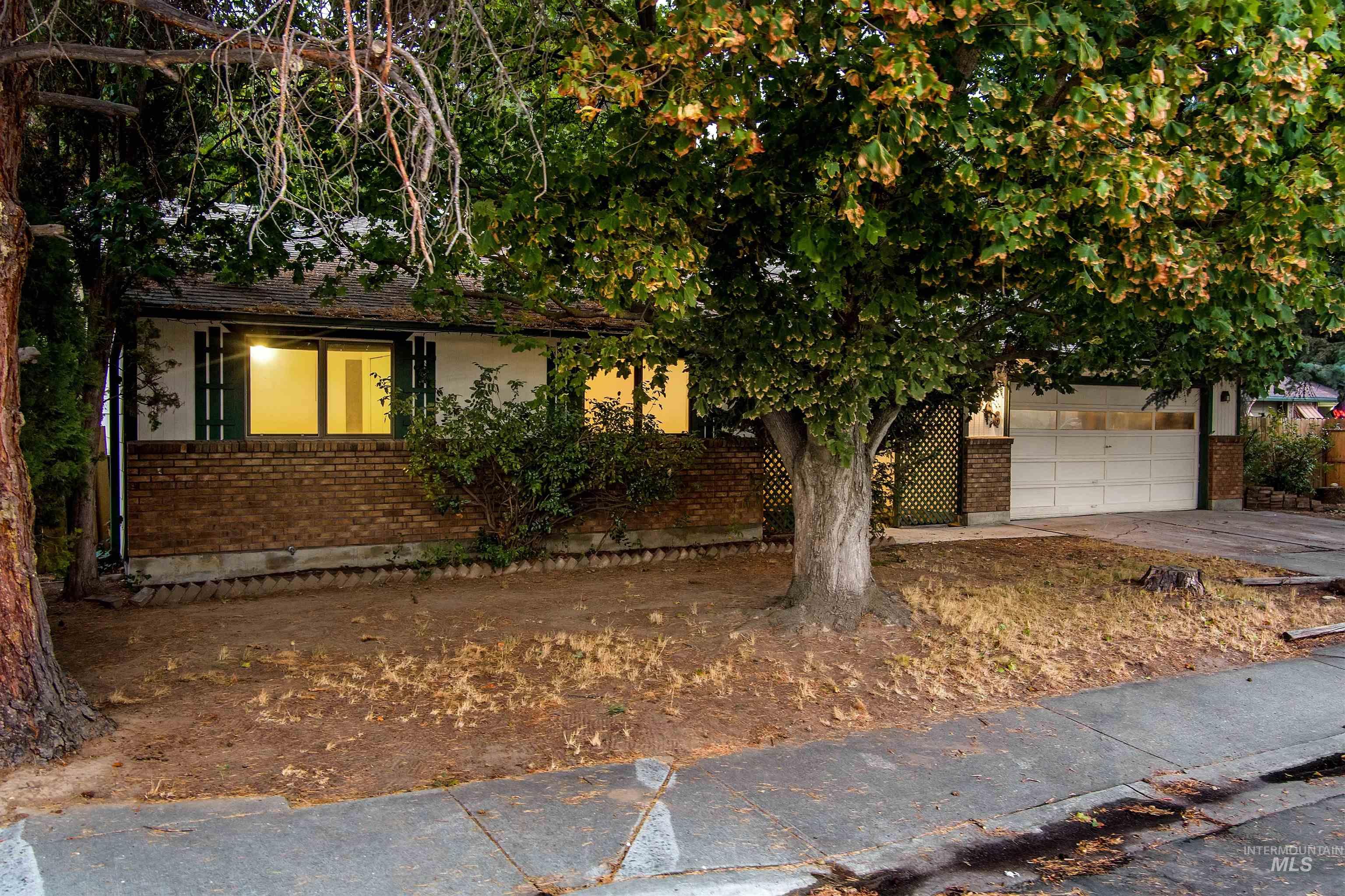 3466 S North Church Avenue, Boise, Idaho 83706, 3 Bedrooms, 2 Bathrooms, Residential For Sale, Price $350,000,MLS 99004104