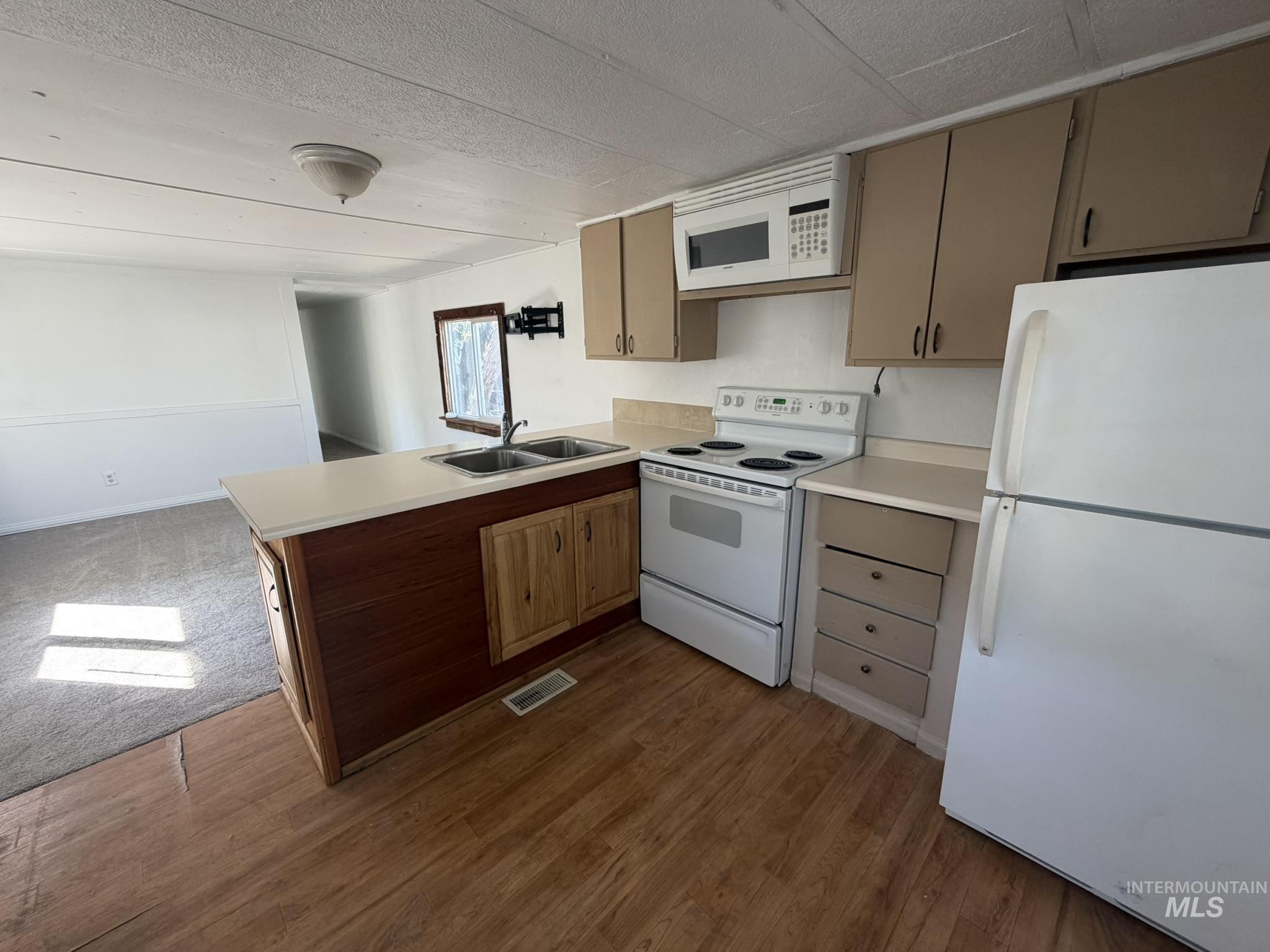 408 E 51st, Garden City, Idaho 83714, 3 Bedrooms, 1 Bathroom, Residential For Sale, Price $49,900,MLS 99004105