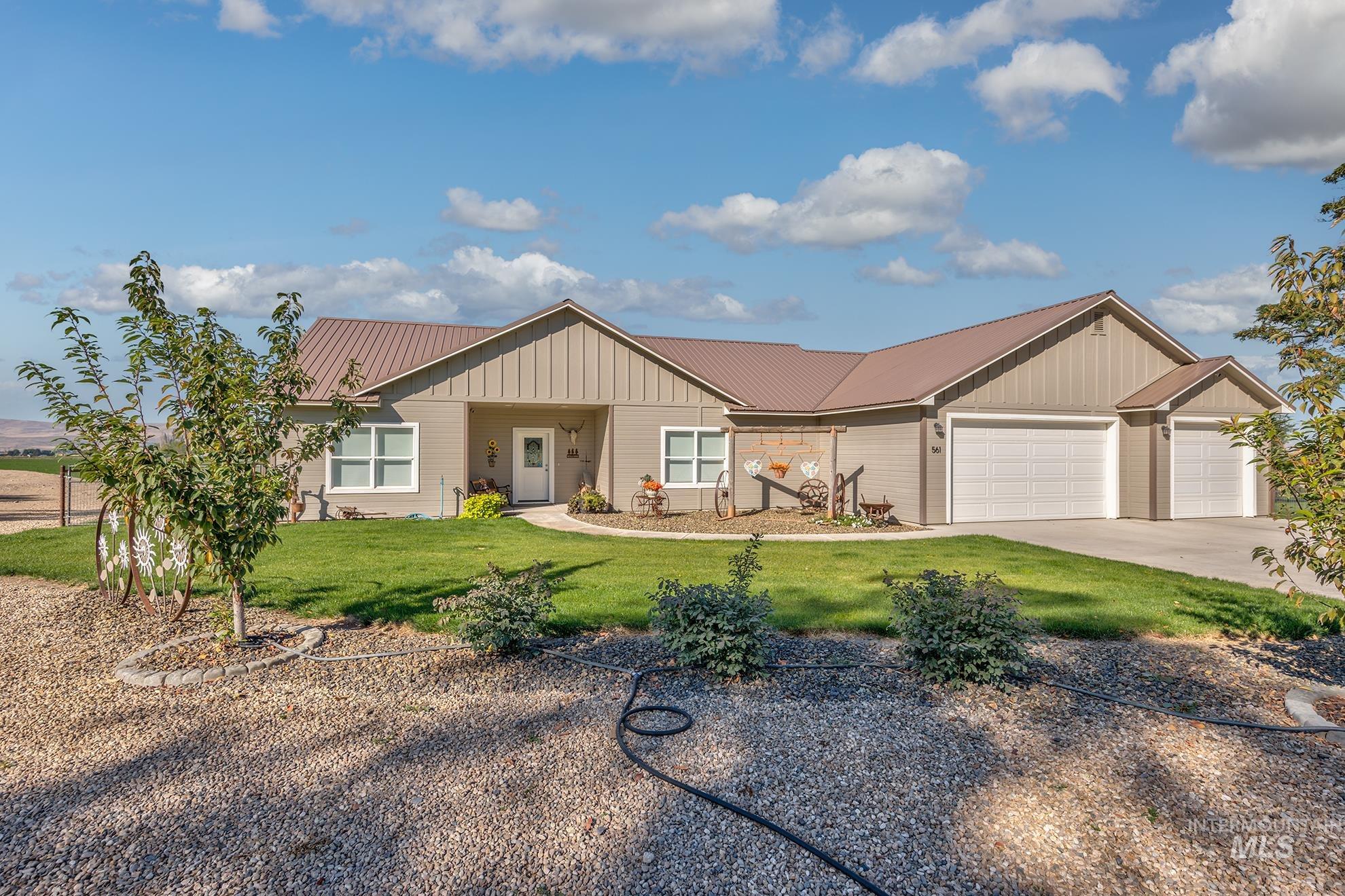 561 Mausling Rd, Adrian, Oregon 97901, 4 Bedrooms, 2.5 Bathrooms, Residential For Sale, Price $1,385,000, 99004106