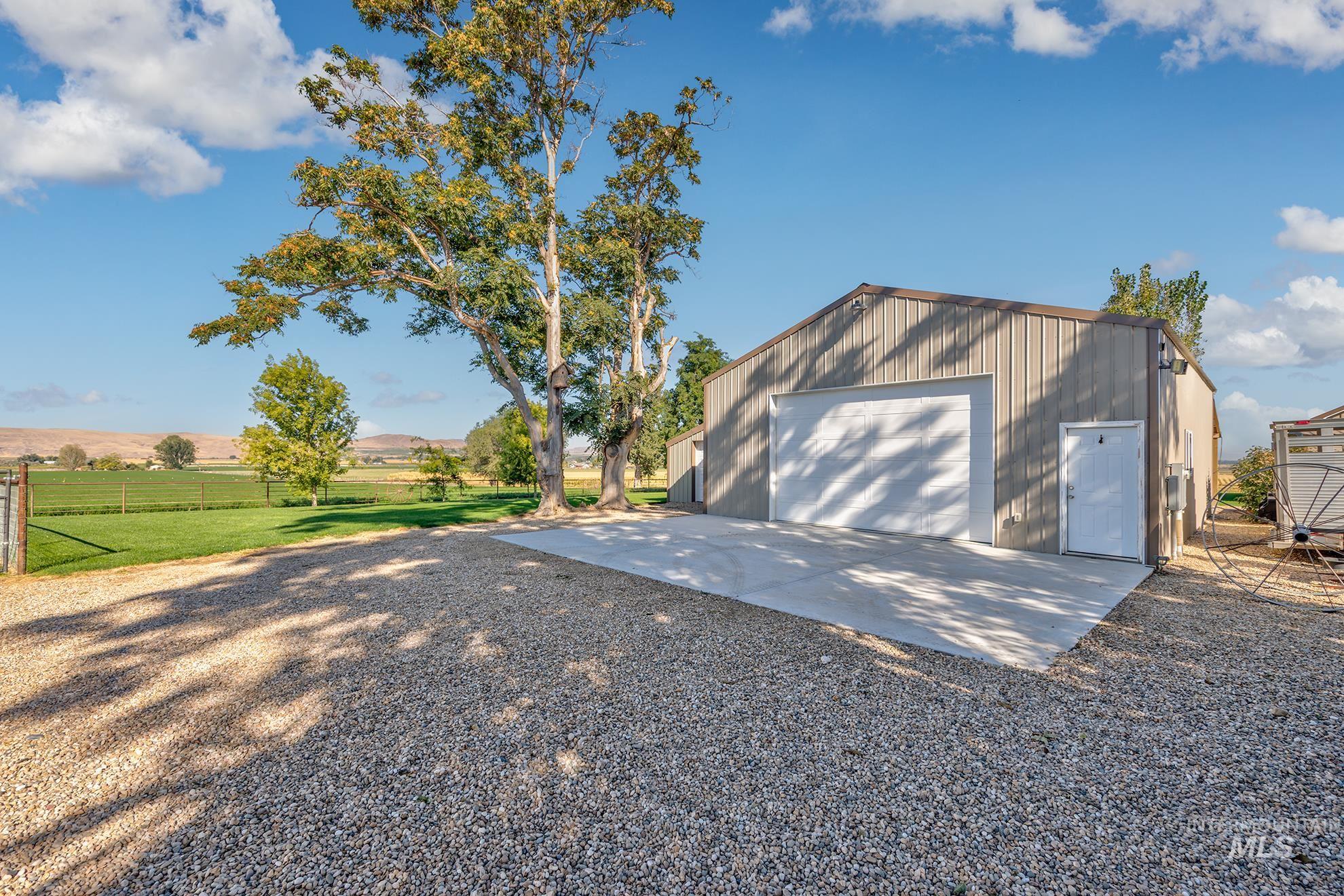 561 Mausling Rd, Adrian, Oregon 97901, 4 Bedrooms, 2.5 Bathrooms, Residential For Sale, Price $1,385,000, 99004106