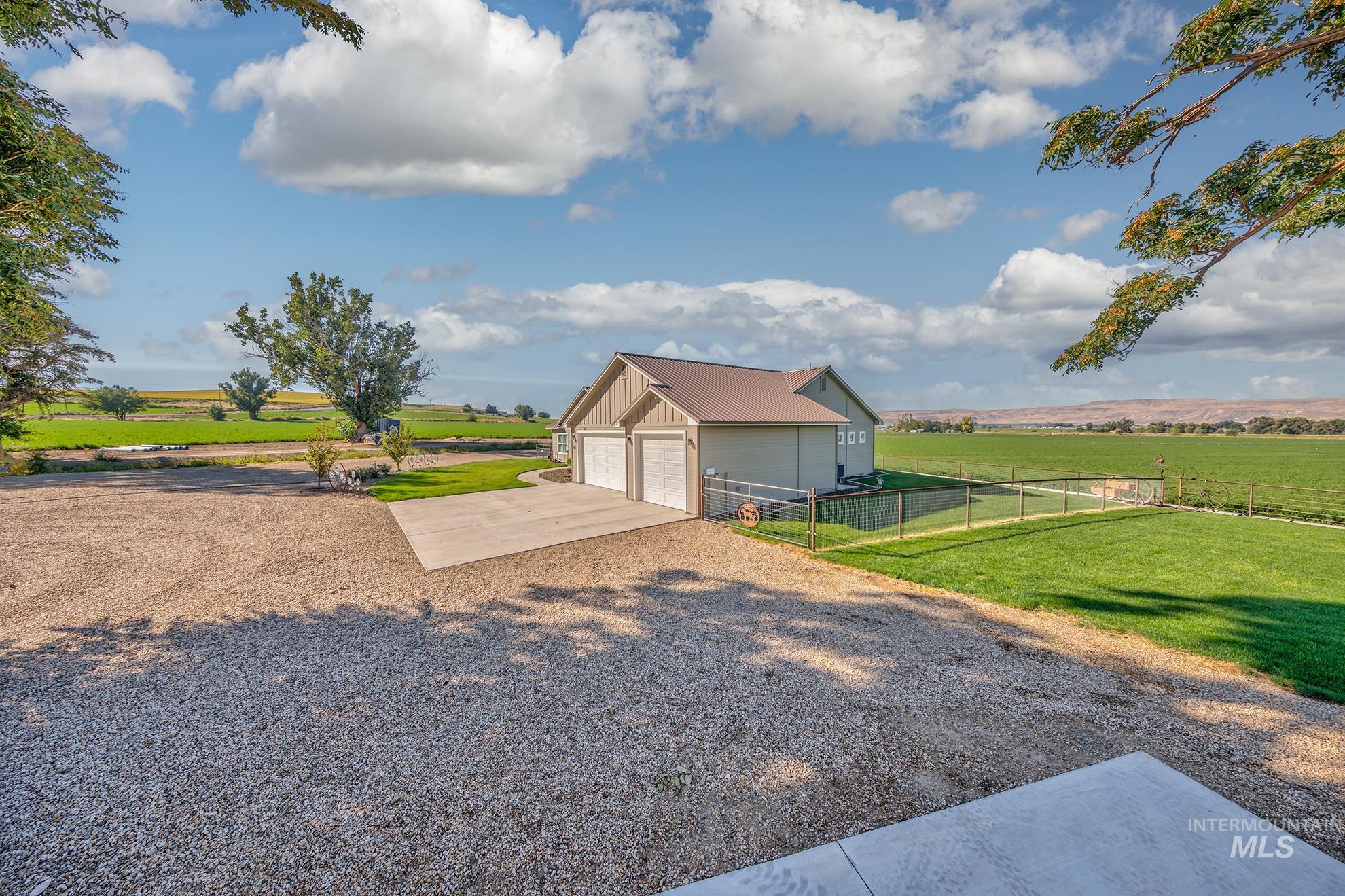 561 Mausling Rd, Adrian, Oregon 97901, 4 Bedrooms, 2.5 Bathrooms, Residential For Sale, Price $1,385,000, 99004106