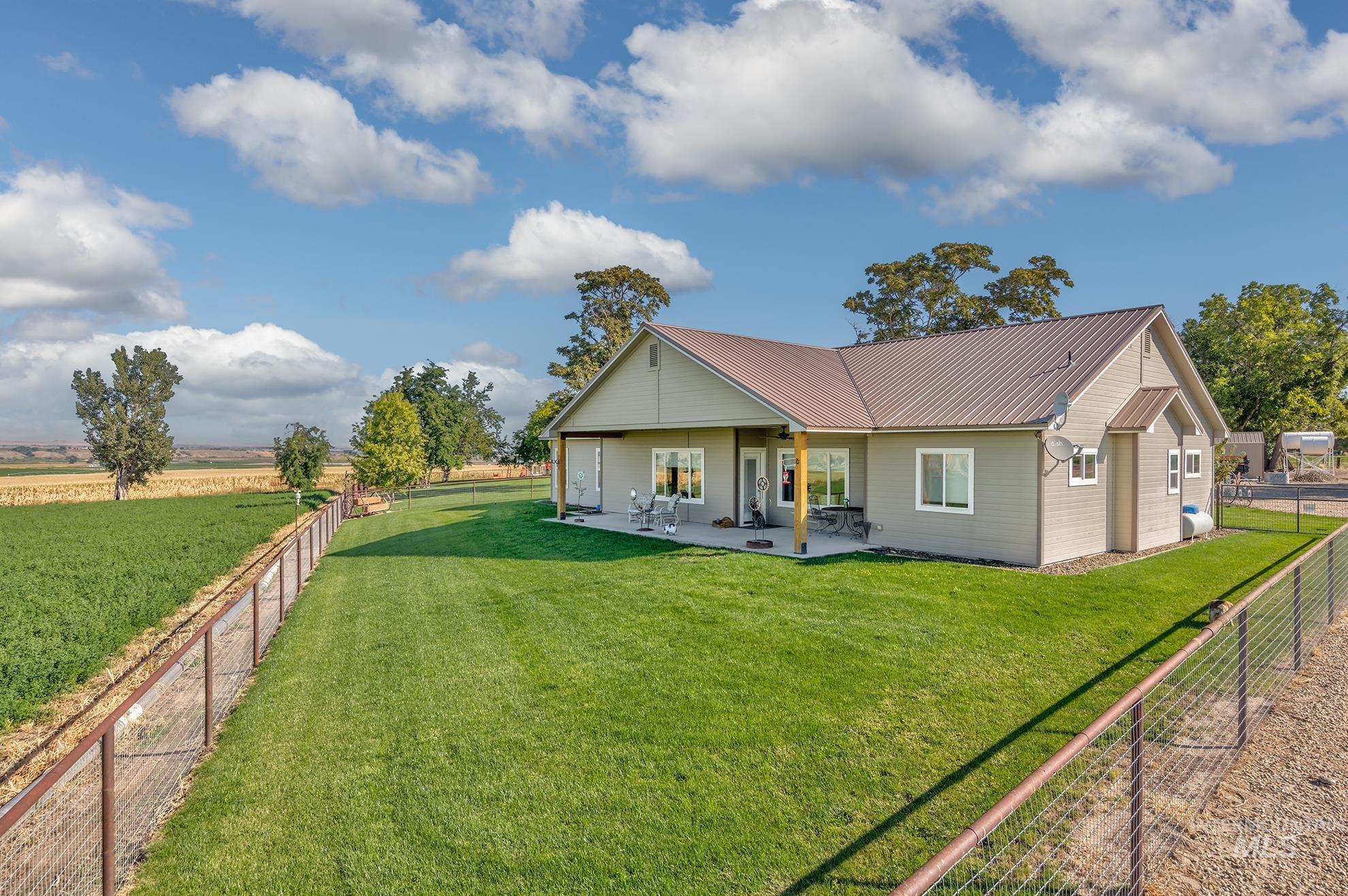 561 Mausling Rd, Adrian, Oregon 97901, 4 Bedrooms, 2.5 Bathrooms, Residential For Sale, Price $1,385,000, 99004106