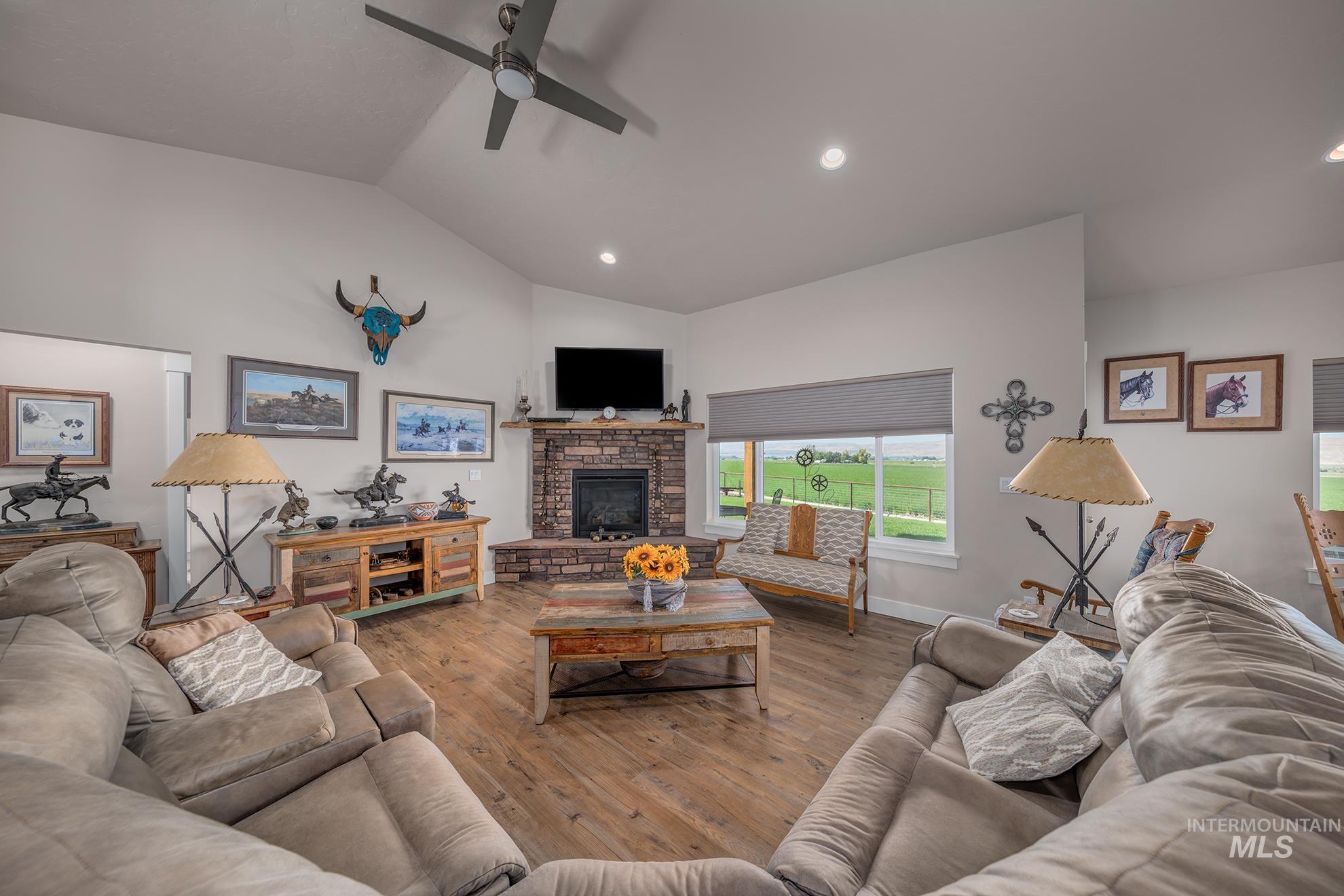 561 Mausling Rd, Adrian, Oregon 97901, 4 Bedrooms, 2.5 Bathrooms, Residential For Sale, Price $1,385,000, 99004106