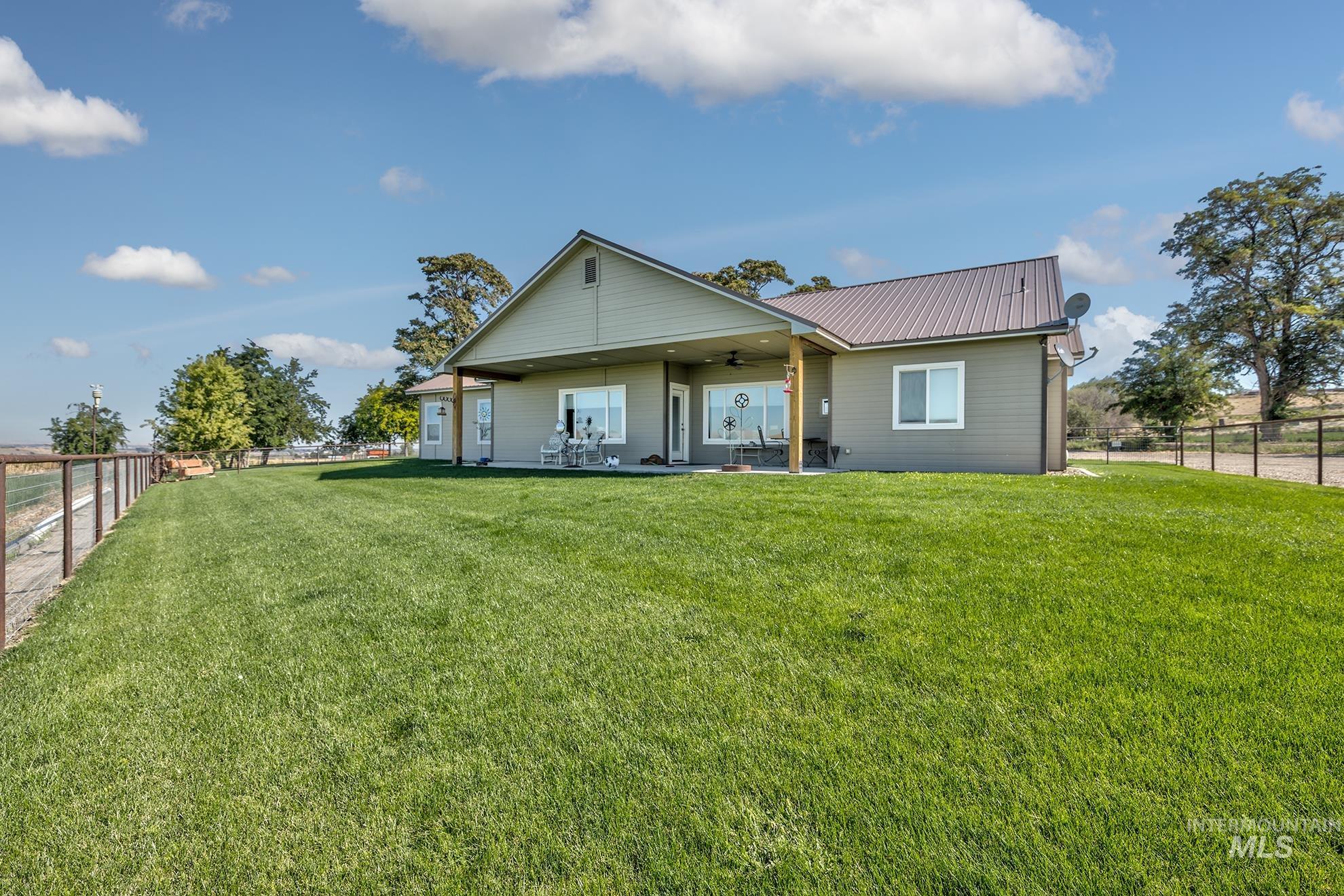 561 Mausling Rd, Adrian, Oregon 97901, 4 Bedrooms, 2.5 Bathrooms, Residential For Sale, Price $1,385,000, 99004106