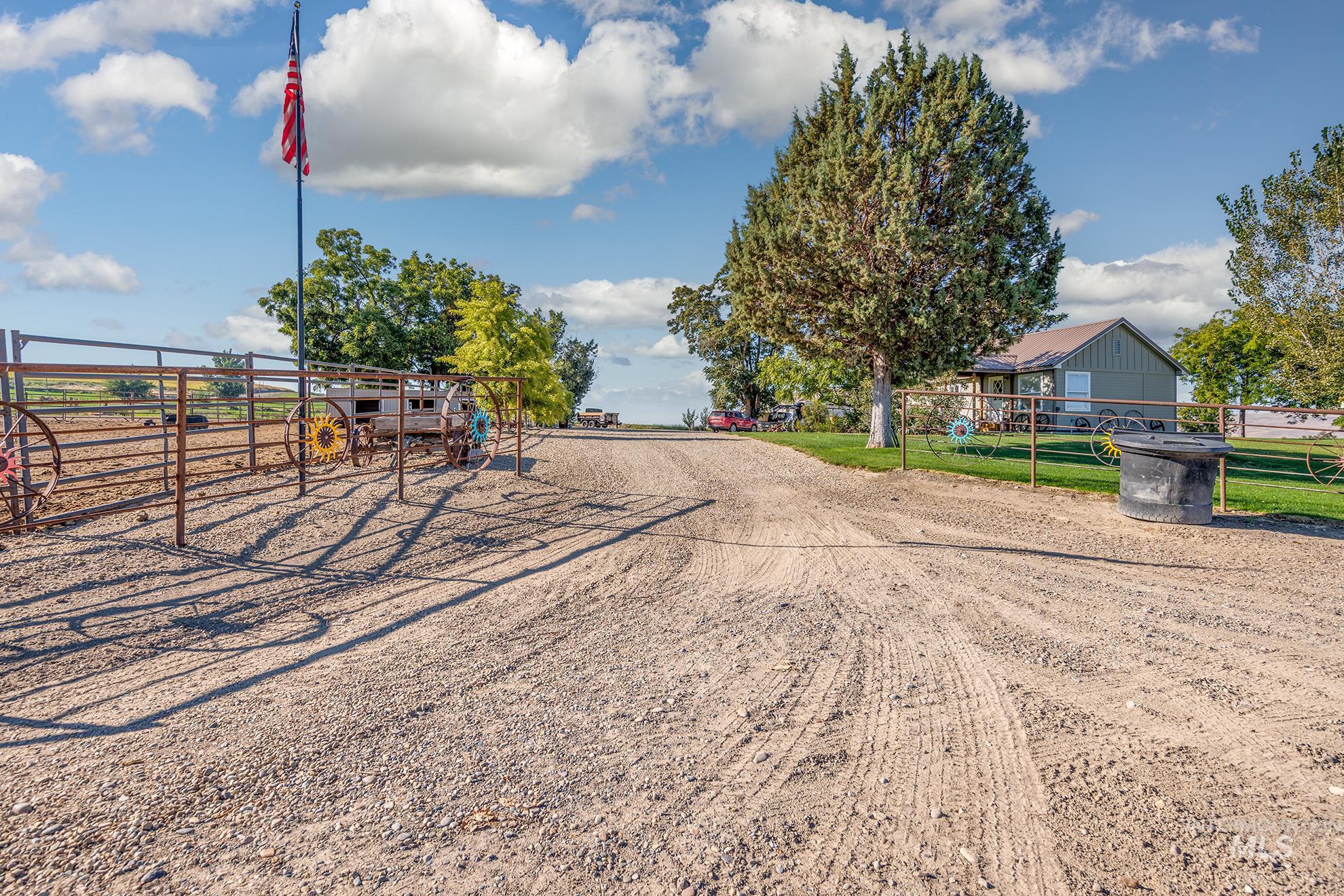 561 Mausling Rd, Adrian, Oregon 97901, 4 Bedrooms, 2.5 Bathrooms, Residential For Sale, Price $1,385,000, 99004106
